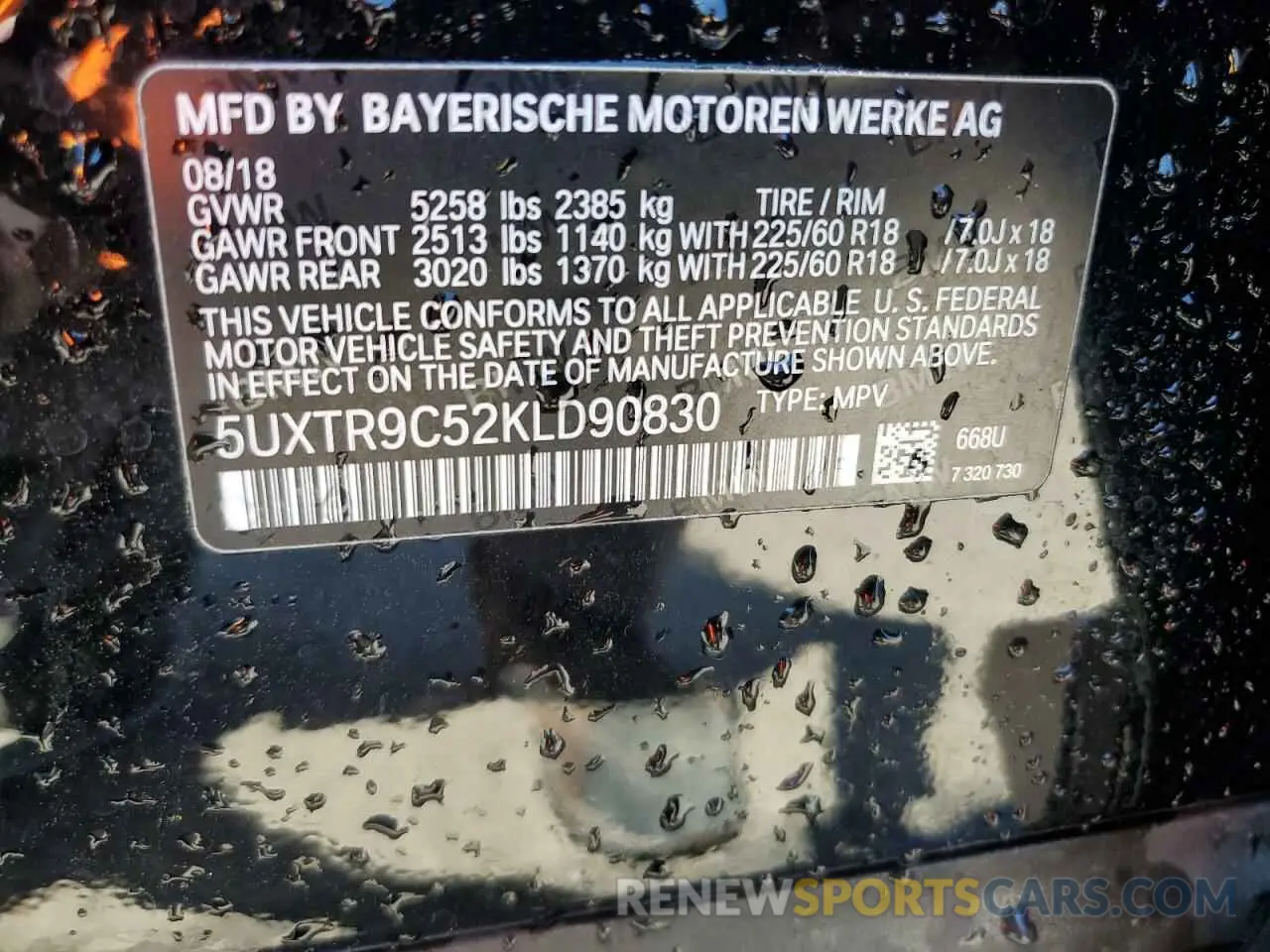13 Photograph of a damaged car 5UXTR9C52KLD90830 BMW X3 2019