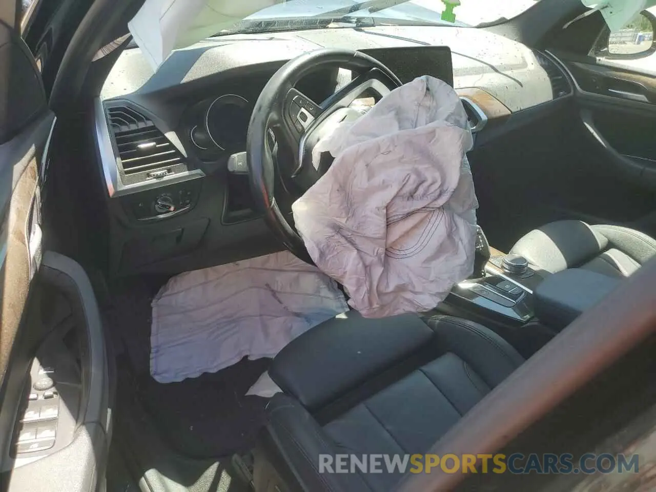 8 Photograph of a damaged car 5UXTR9C52KLD90830 BMW X3 2019