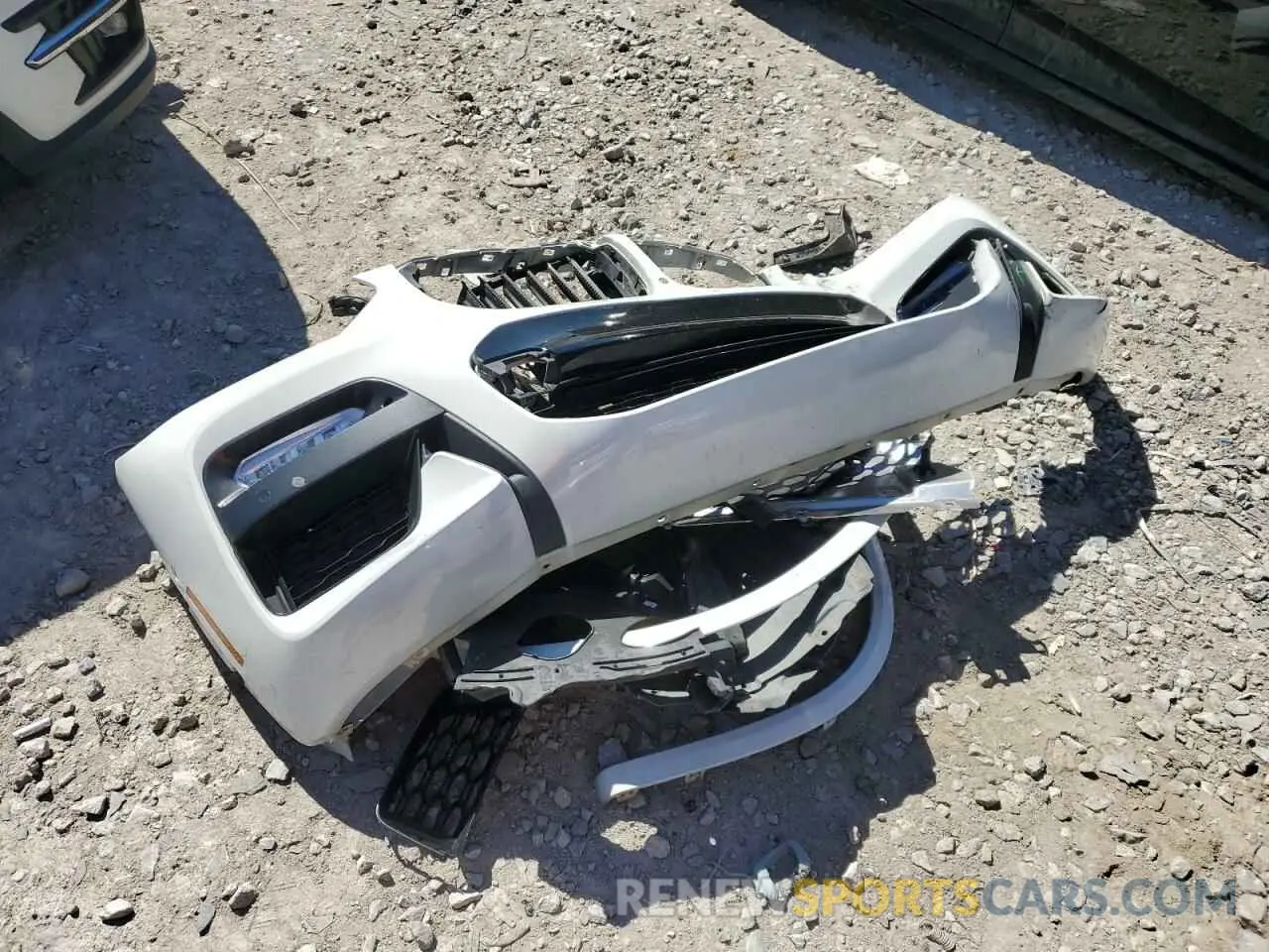 13 Photograph of a damaged car 5UXTR9C52KLD94165 BMW X3 2019