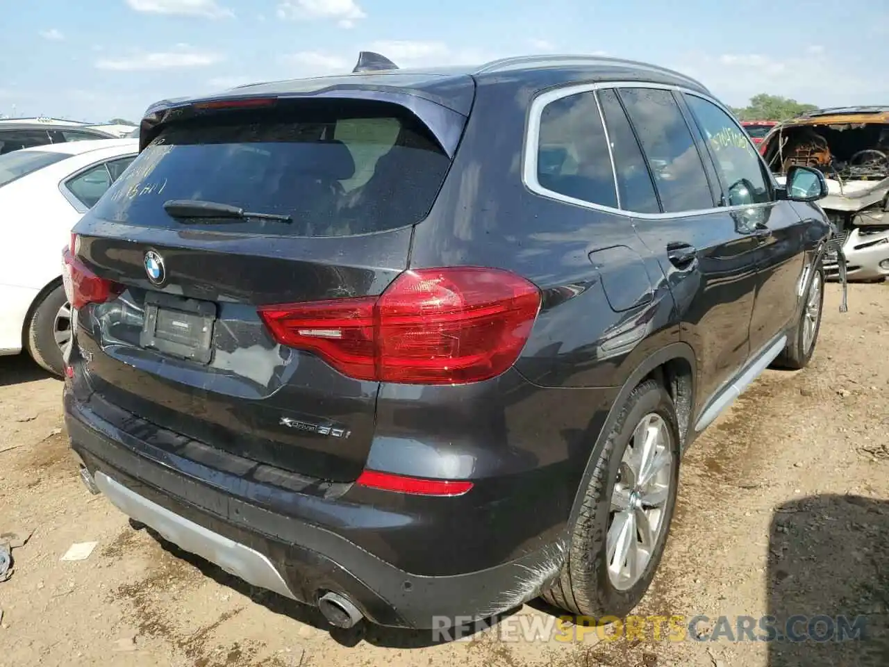 4 Photograph of a damaged car 5UXTR9C52KLD98118 BMW X3 2019