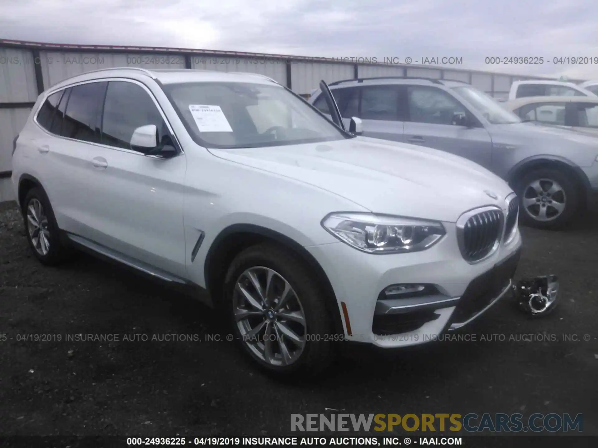 1 Photograph of a damaged car 5UXTR9C52KLE13071 BMW X3 2019