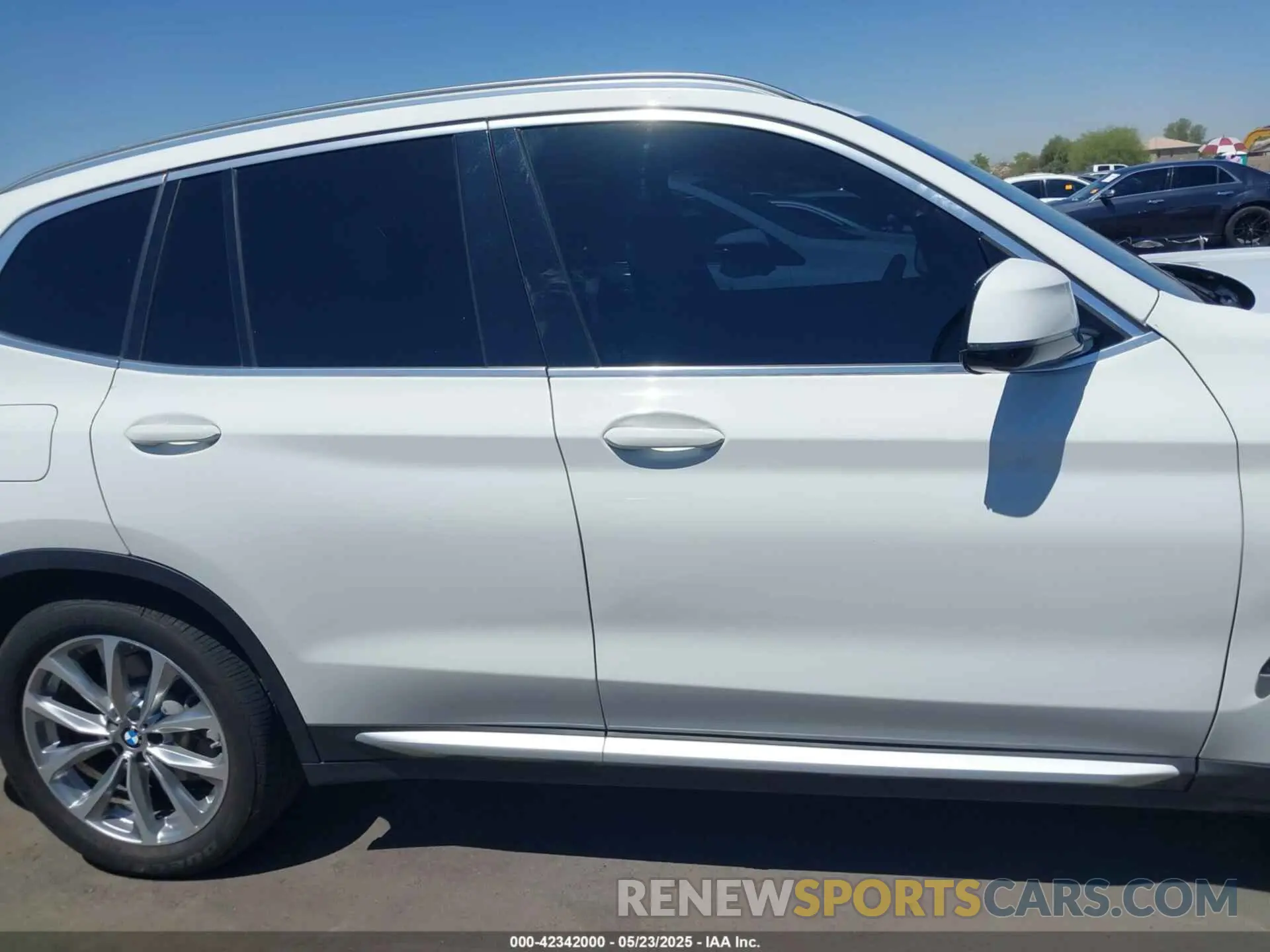 13 Photograph of a damaged car 5UXTR9C52KLE13877 BMW X3 2019