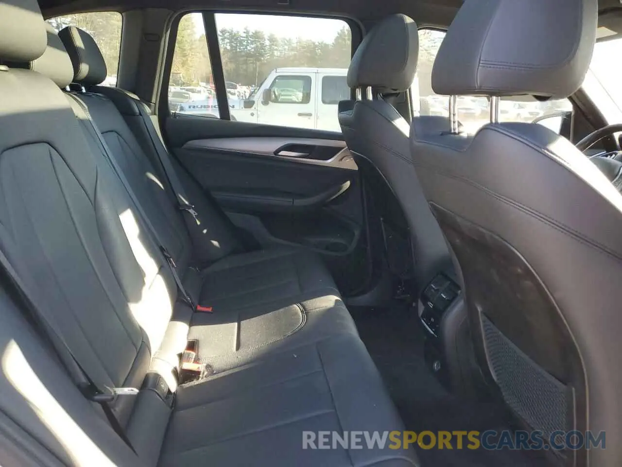 11 Photograph of a damaged car 5UXTR9C52KLE15614 BMW X3 2019