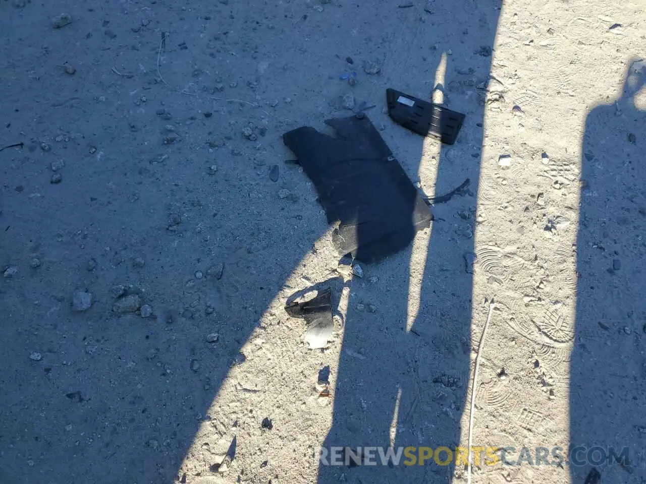 13 Photograph of a damaged car 5UXTR9C52KLE15614 BMW X3 2019