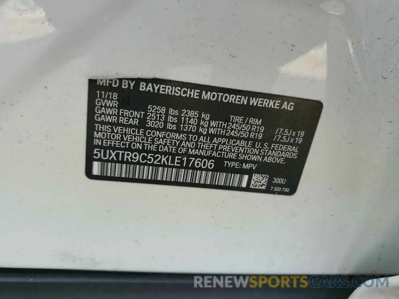 13 Photograph of a damaged car 5UXTR9C52KLE17606 BMW X3 2019