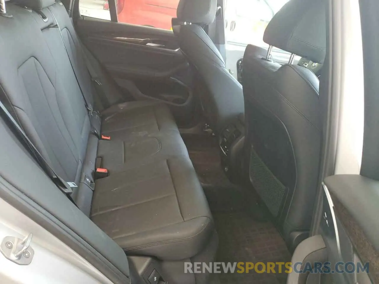 11 Photograph of a damaged car 5UXTR9C52KLP88777 BMW X3 2019