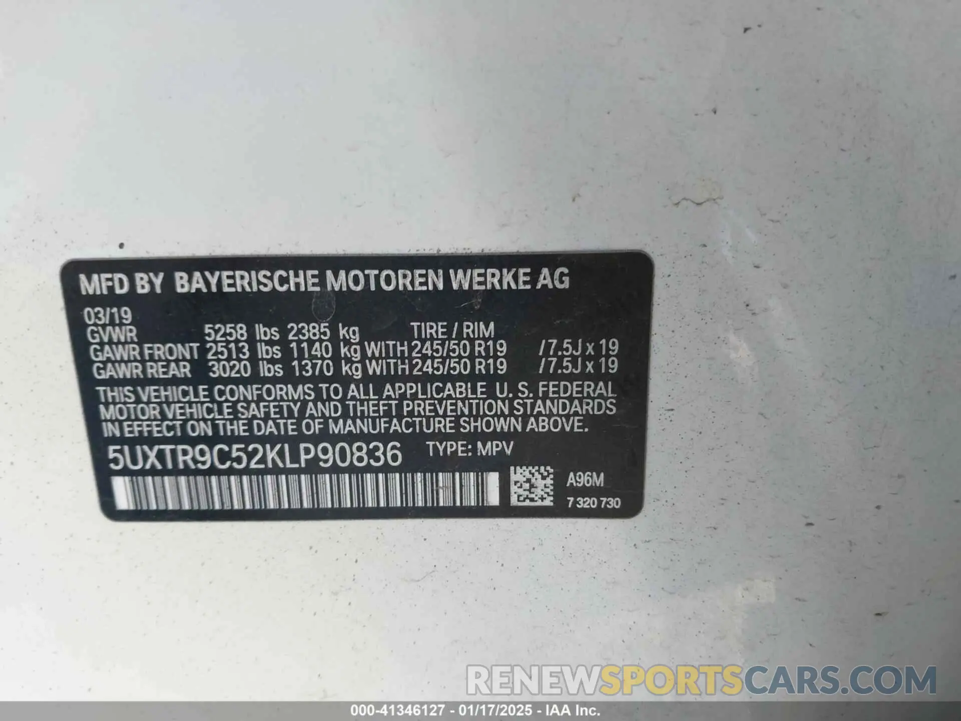 9 Photograph of a damaged car 5UXTR9C52KLP90836 BMW X3 2019