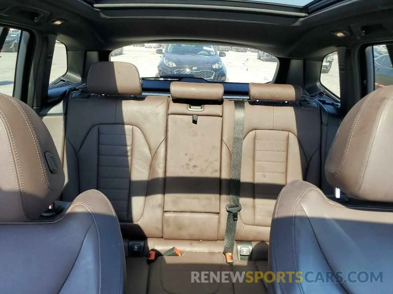 10 Photograph of a damaged car 5UXTR9C52KLP92876 BMW X3 2019