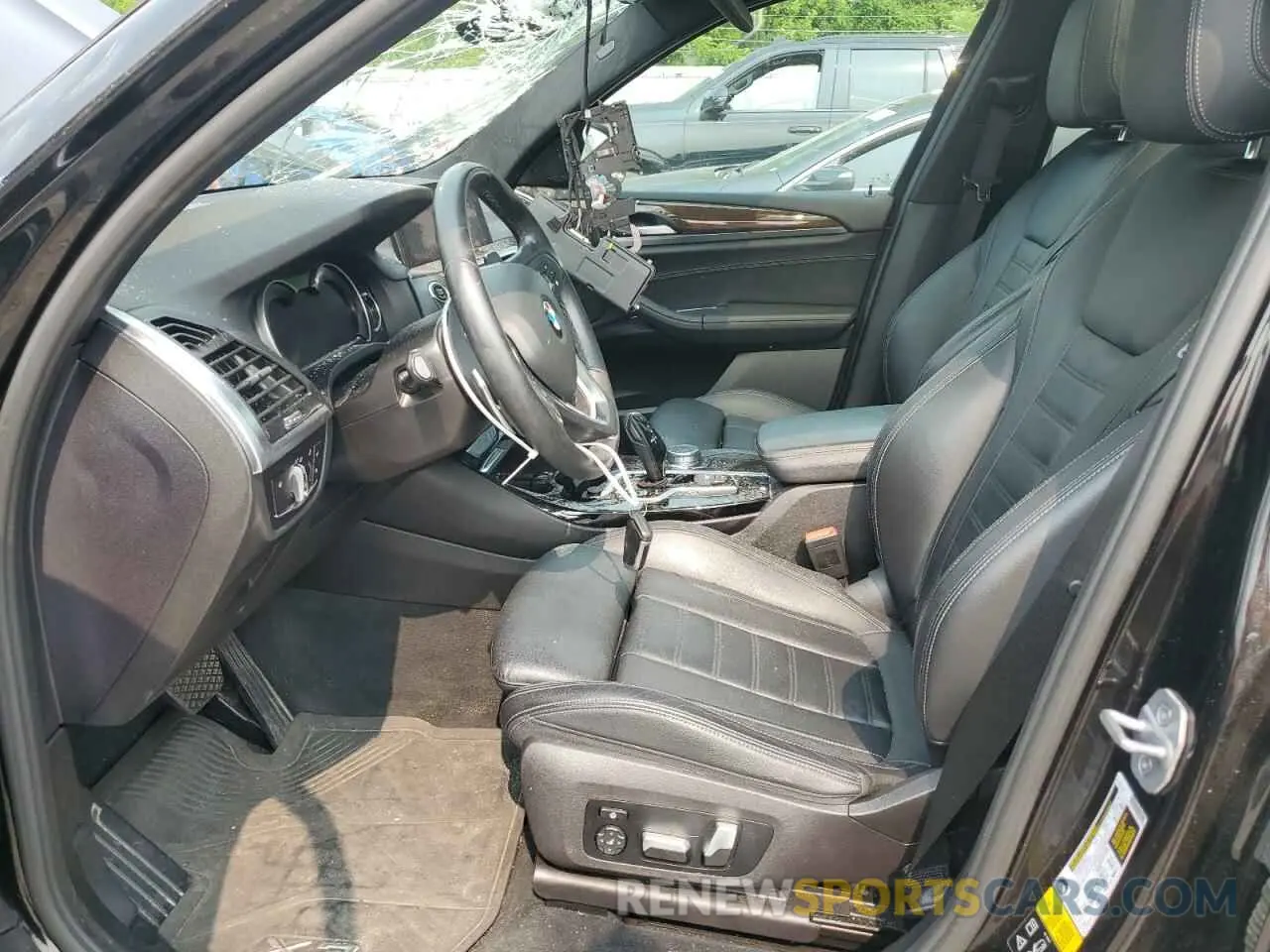 7 Photograph of a damaged car 5UXTR9C52KLP95681 BMW X3 2019