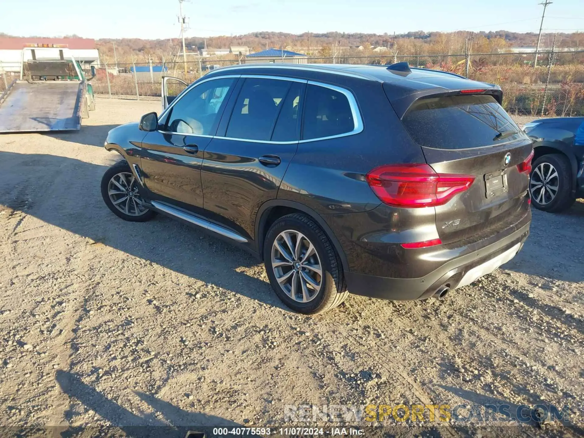3 Photograph of a damaged car 5UXTR9C53KLD93834 BMW X3 2019