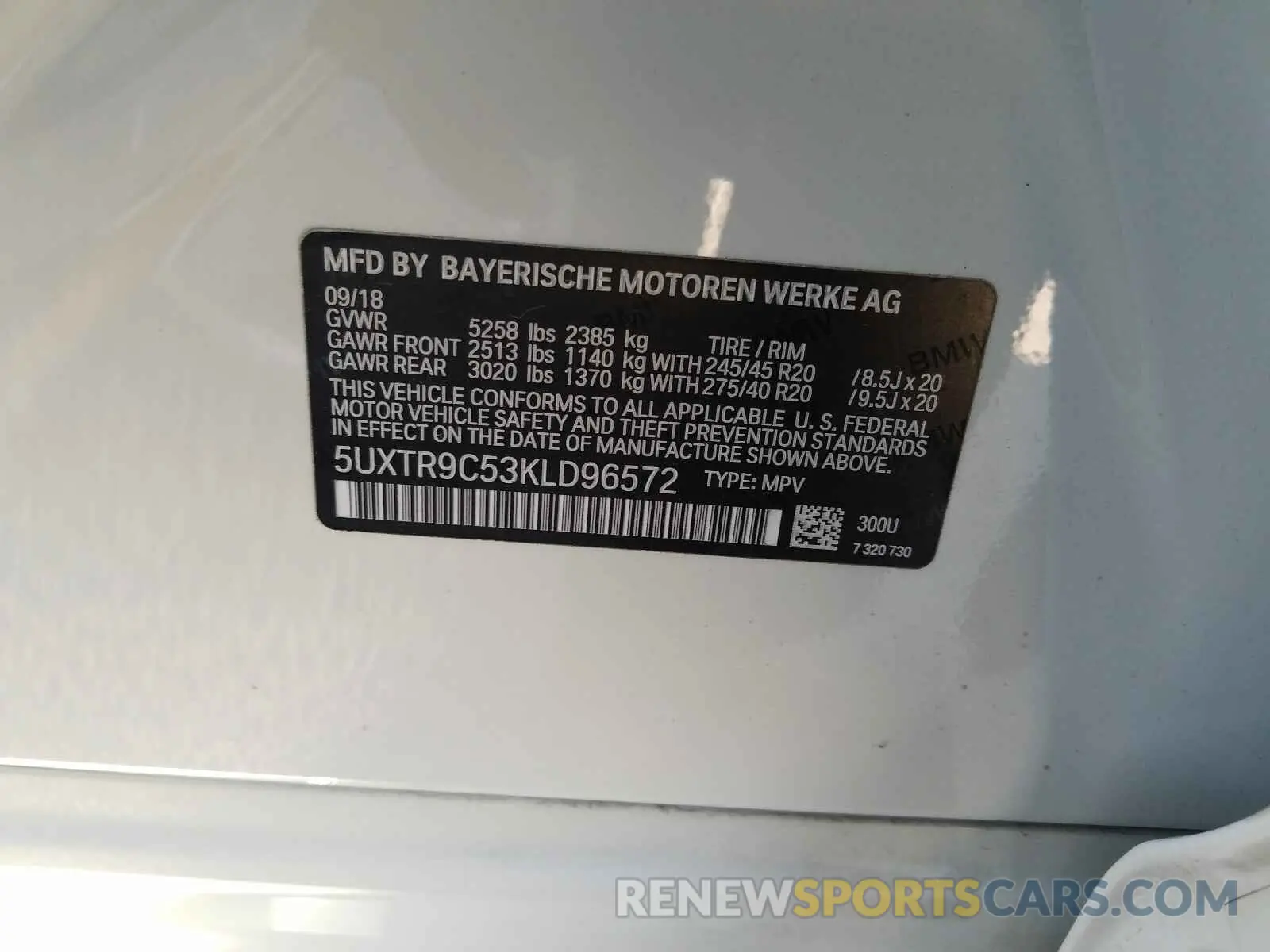 10 Photograph of a damaged car 5UXTR9C53KLD96572 BMW X3 2019