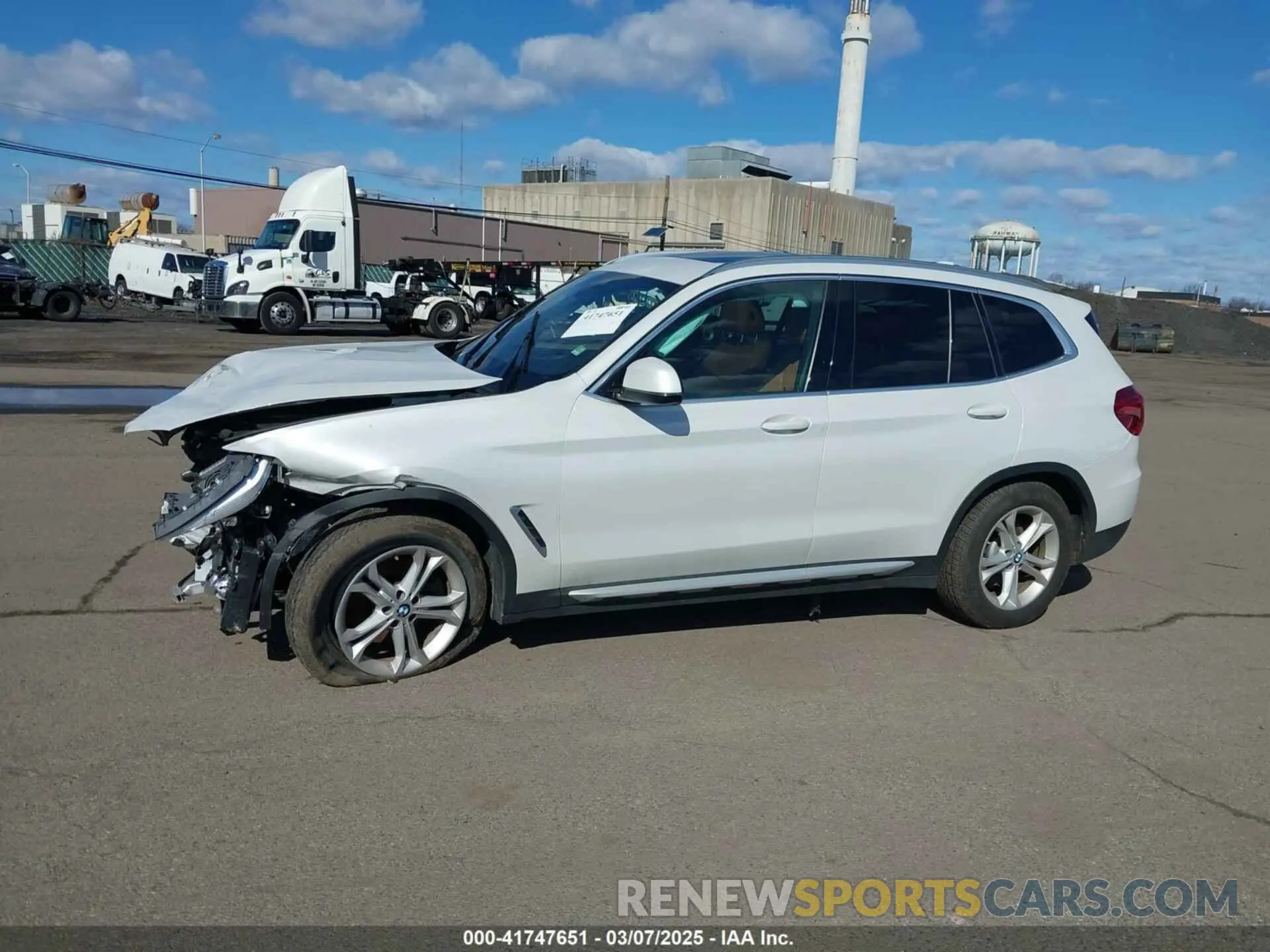 14 Photograph of a damaged car 5UXTR9C53KLE14519 BMW X3 2019