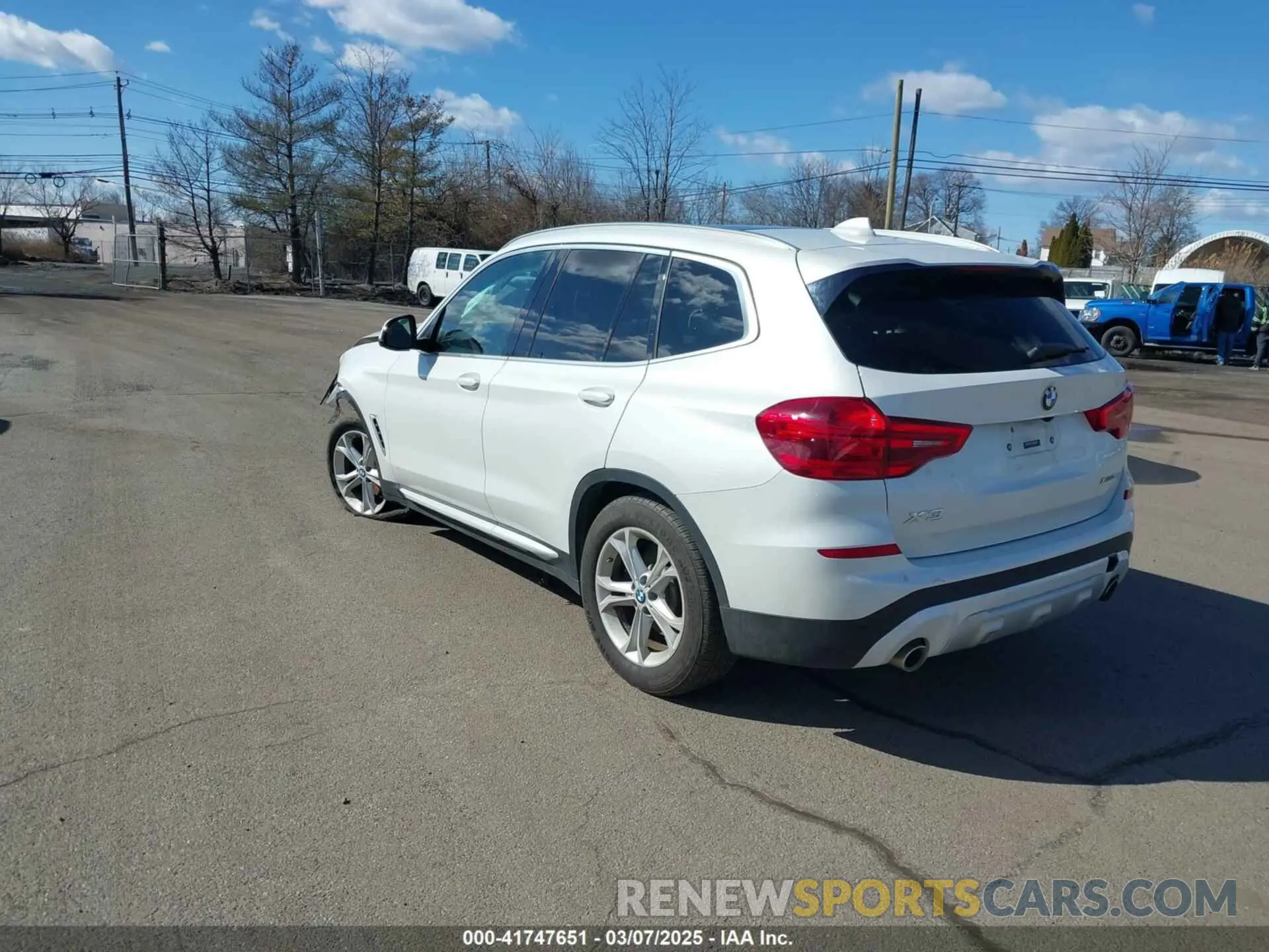 3 Photograph of a damaged car 5UXTR9C53KLE14519 BMW X3 2019