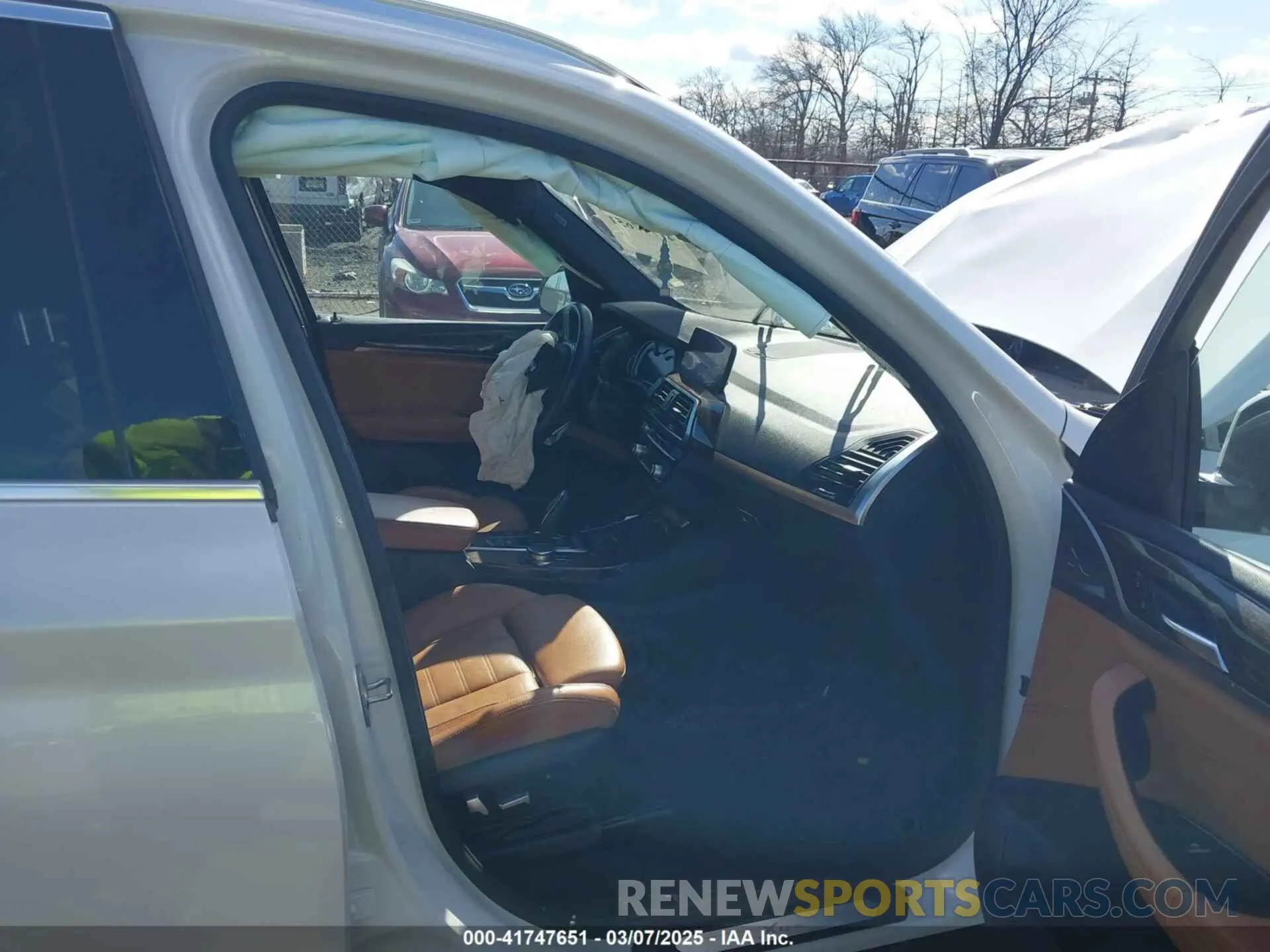 5 Photograph of a damaged car 5UXTR9C53KLE14519 BMW X3 2019