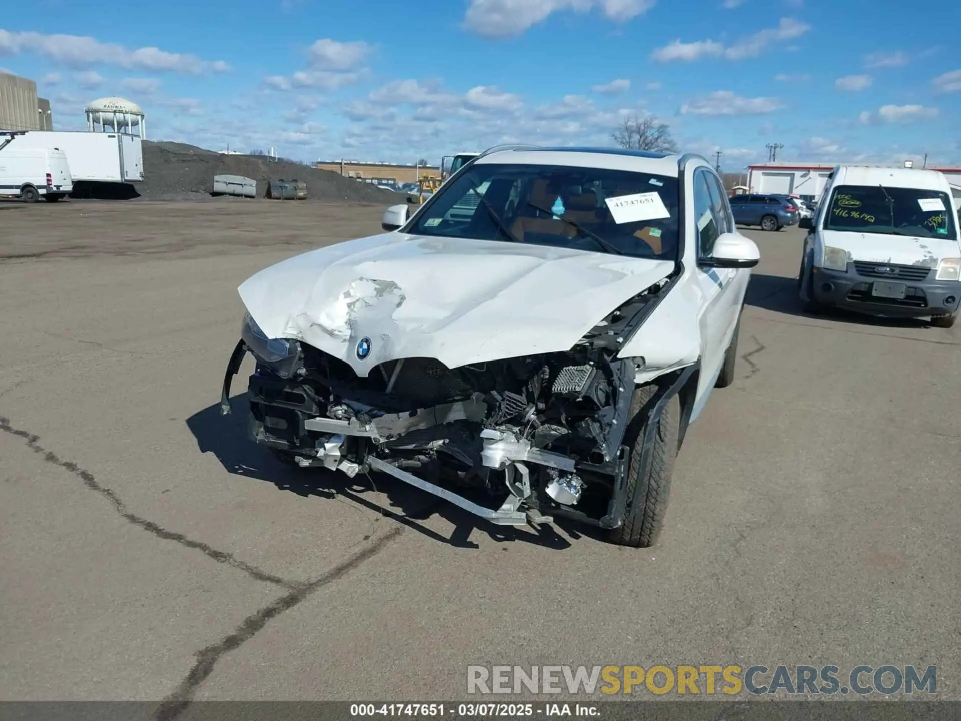 6 Photograph of a damaged car 5UXTR9C53KLE14519 BMW X3 2019