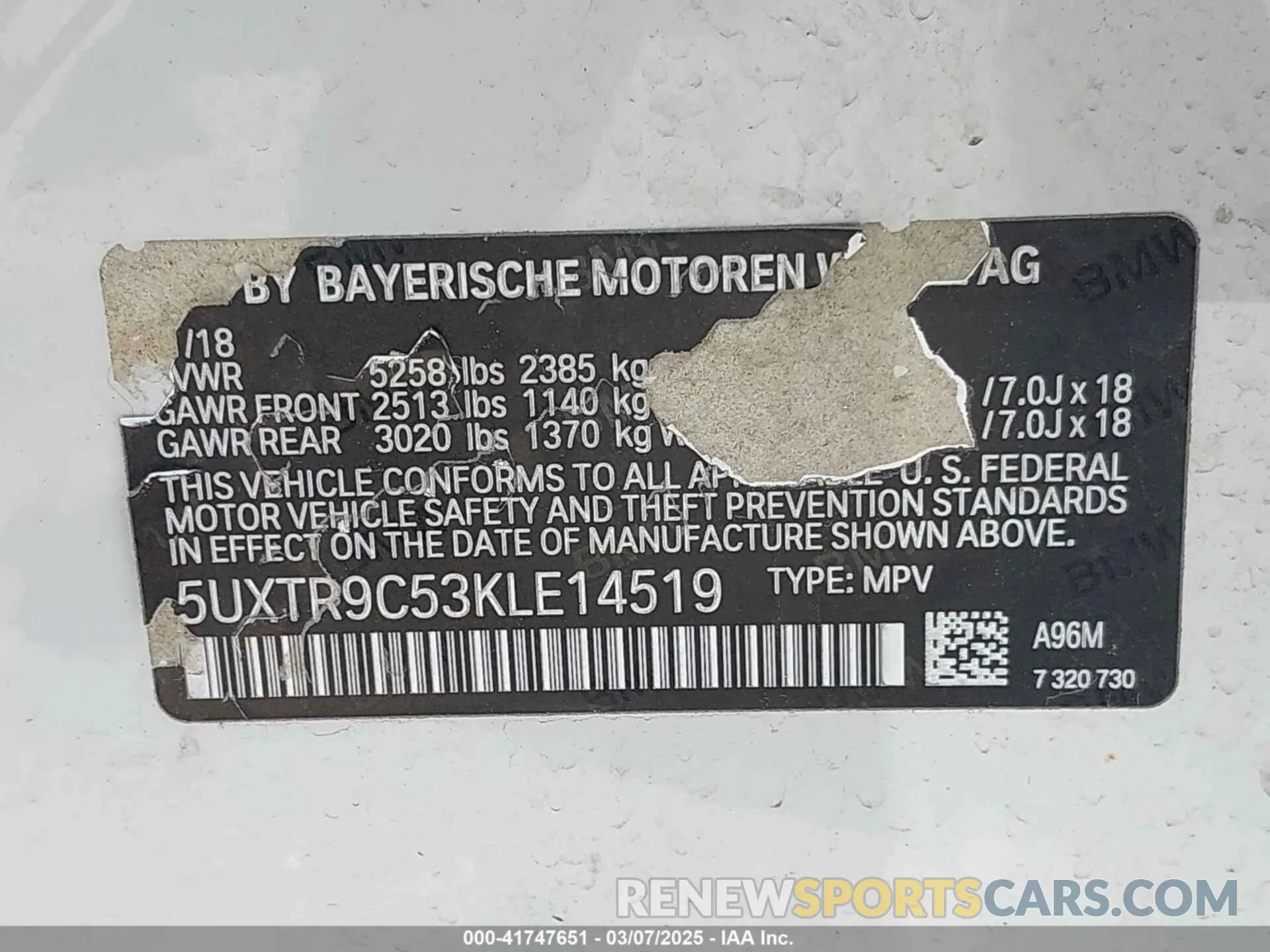 9 Photograph of a damaged car 5UXTR9C53KLE14519 BMW X3 2019