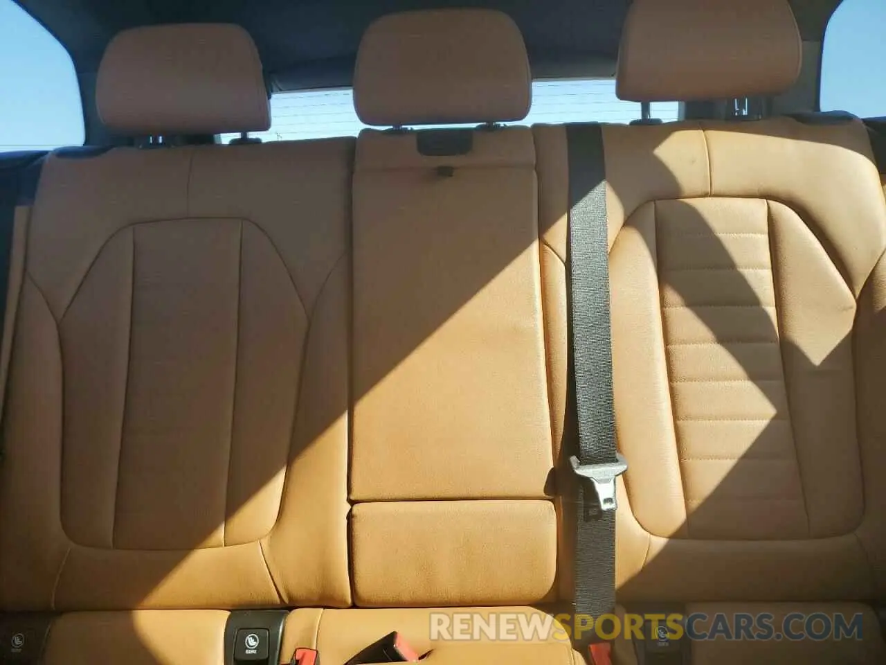 10 Photograph of a damaged car 5UXTR9C53KLP81188 BMW X3 2019