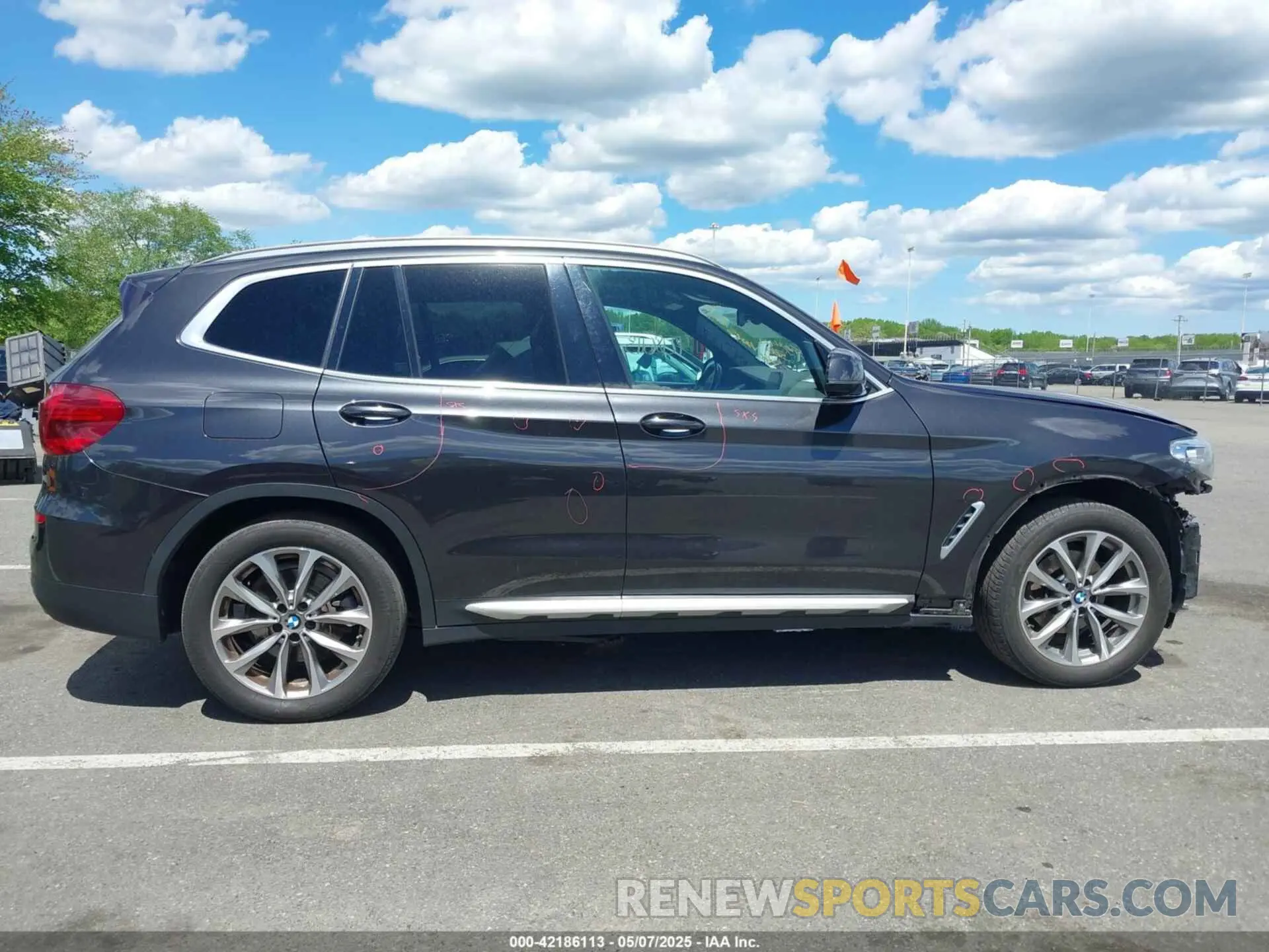 13 Photograph of a damaged car 5UXTR9C53KLP81692 BMW X3 2019