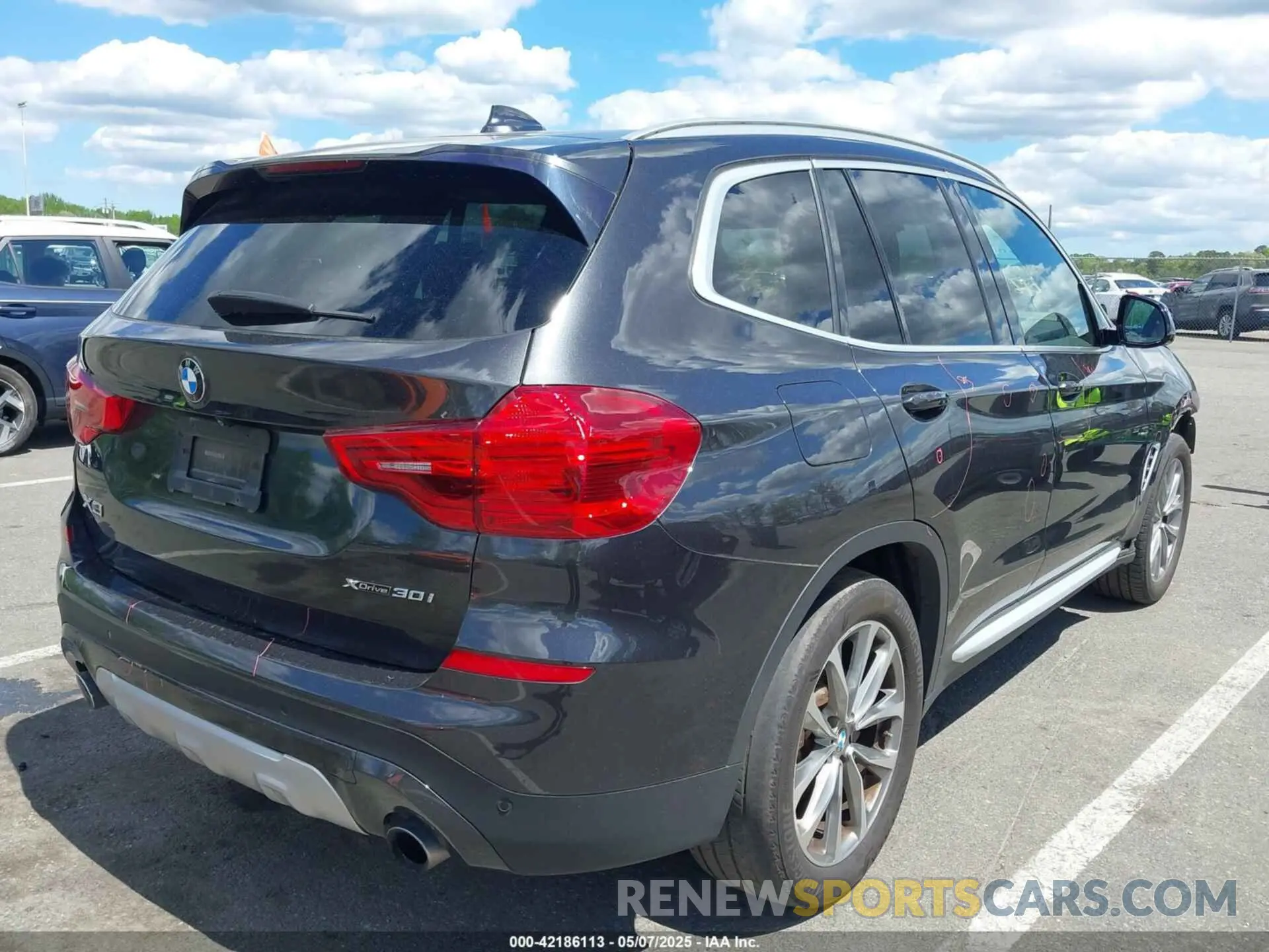 4 Photograph of a damaged car 5UXTR9C53KLP81692 BMW X3 2019