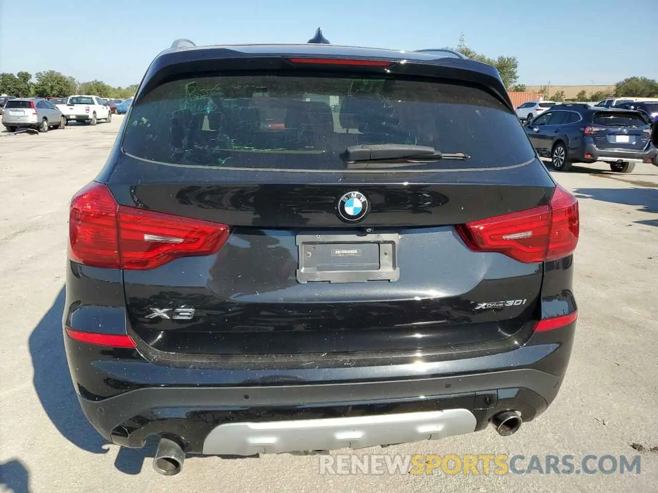 6 Photograph of a damaged car 5UXTR9C53KLP82843 BMW X3 2019