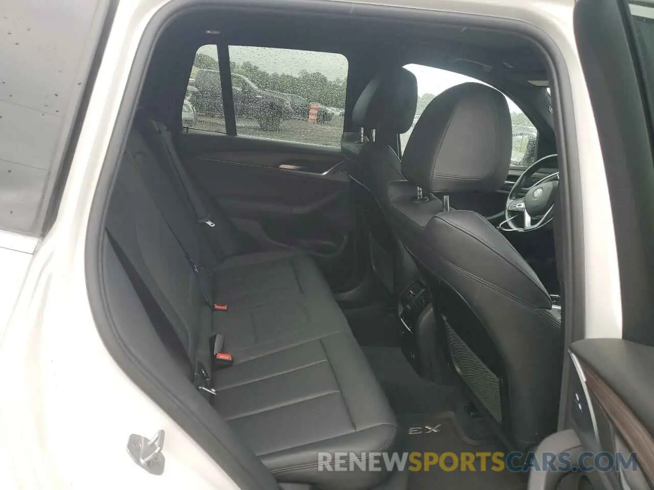 11 Photograph of a damaged car 5UXTR9C54KLD92224 BMW X3 2019