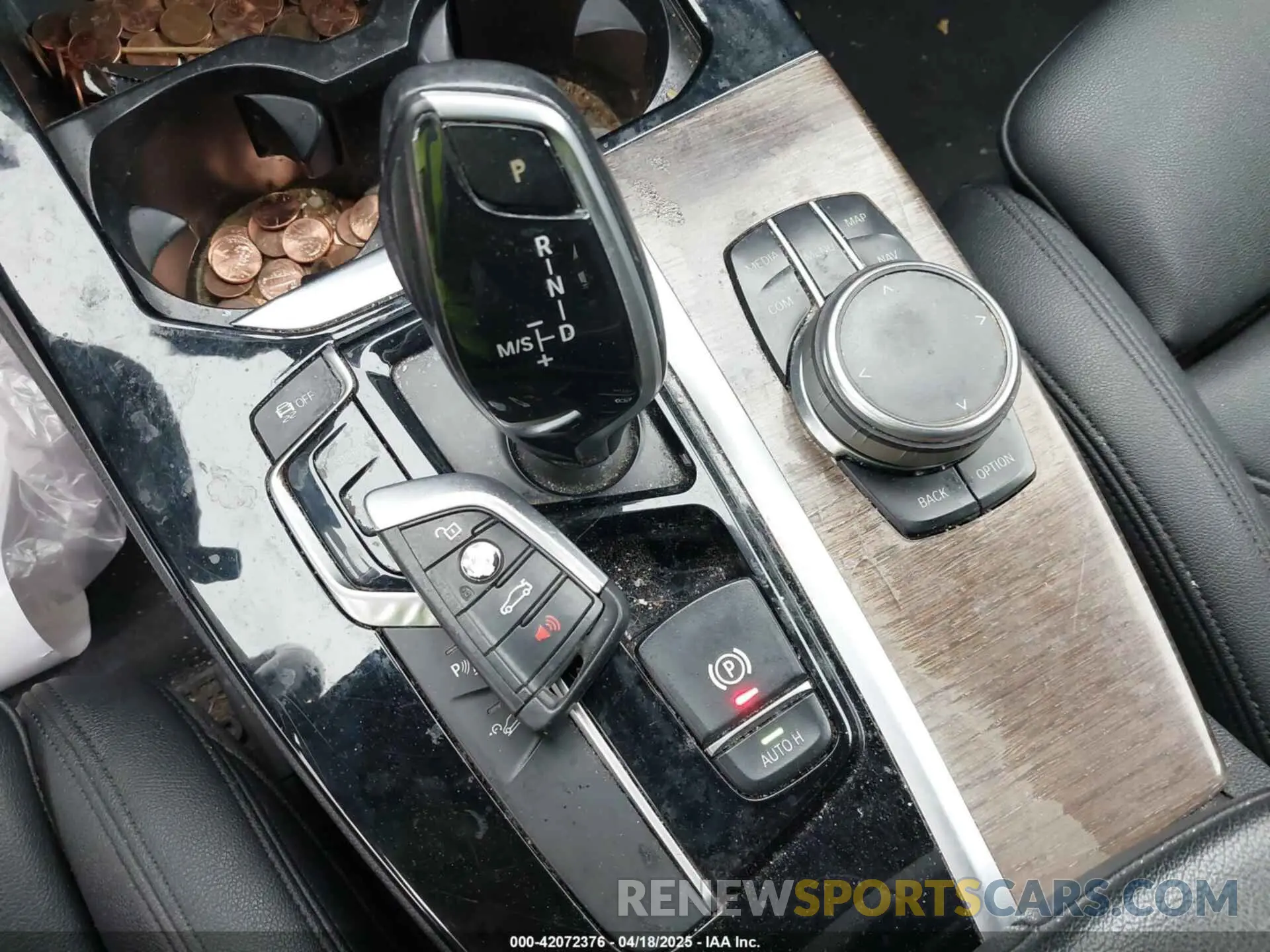 11 Photograph of a damaged car 5UXTR9C54KLD94460 BMW X3 2019