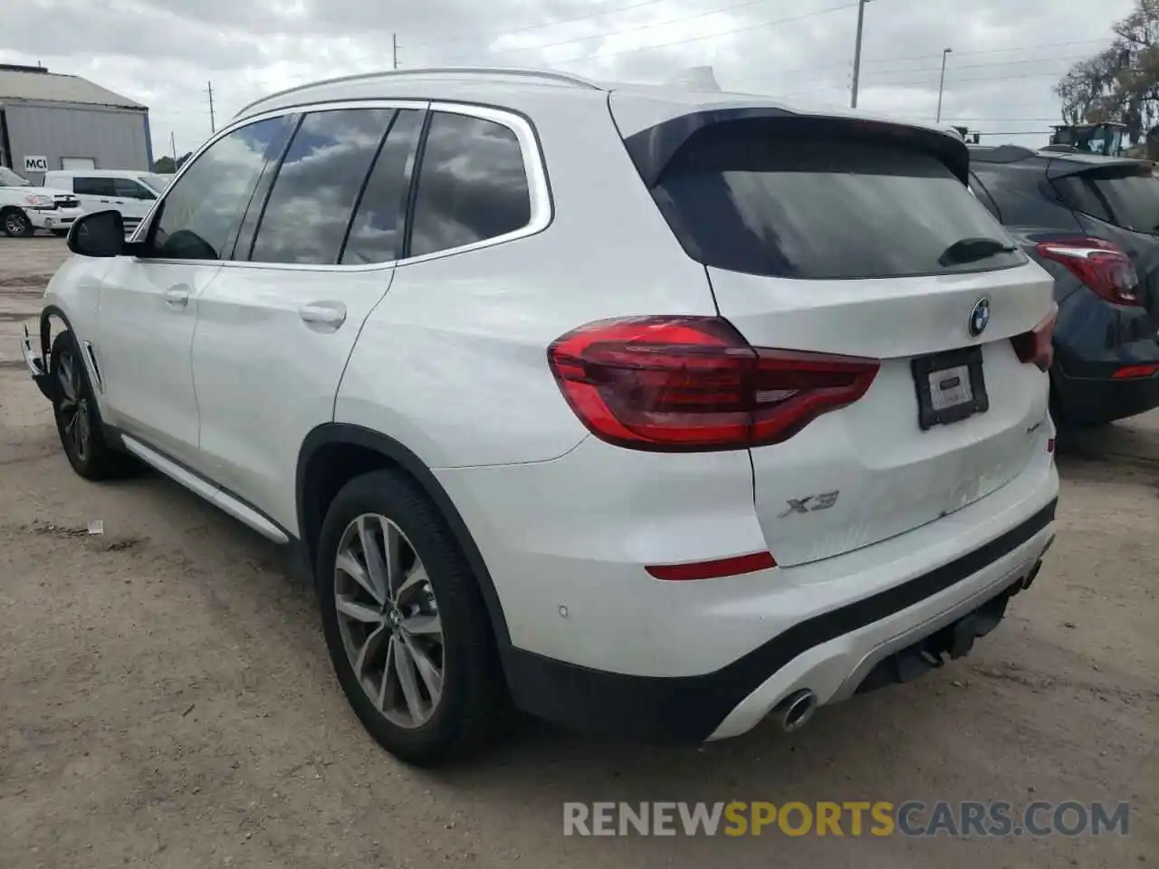 3 Photograph of a damaged car 5UXTR9C54KLP77084 BMW X3 2019