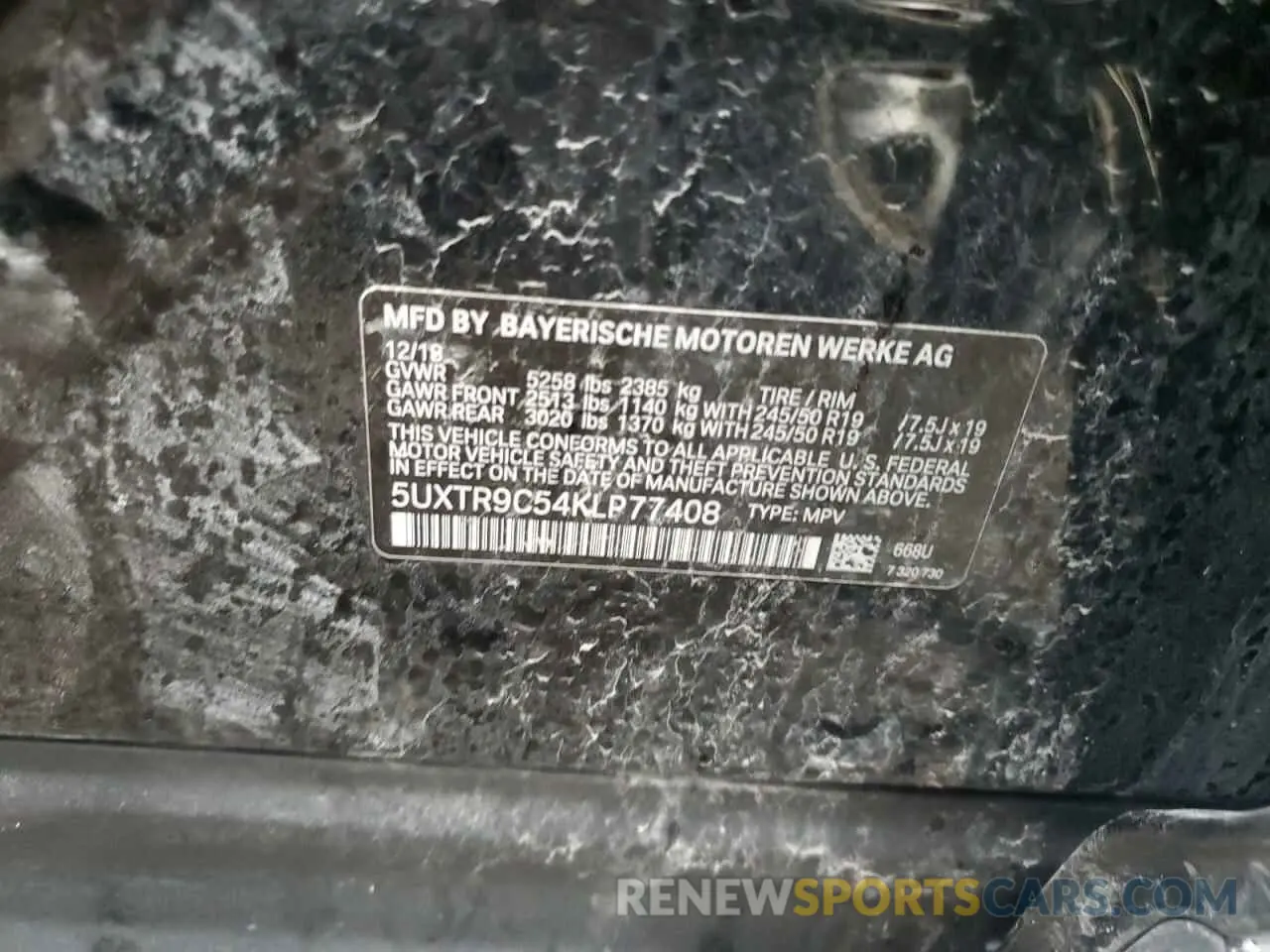 13 Photograph of a damaged car 5UXTR9C54KLP77408 BMW X3 2019
