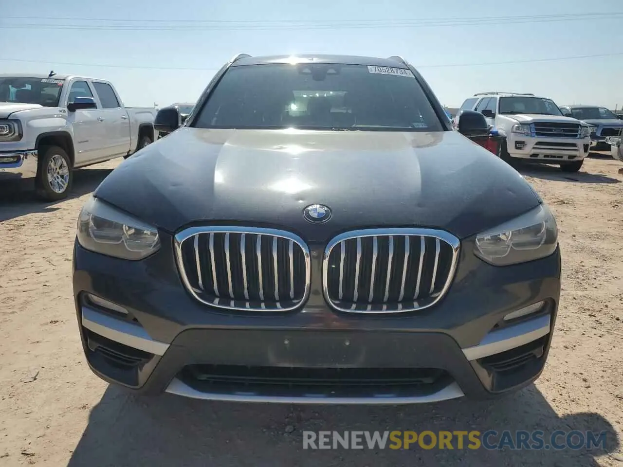 5 Photograph of a damaged car 5UXTR9C54KLP77893 BMW X3 2019