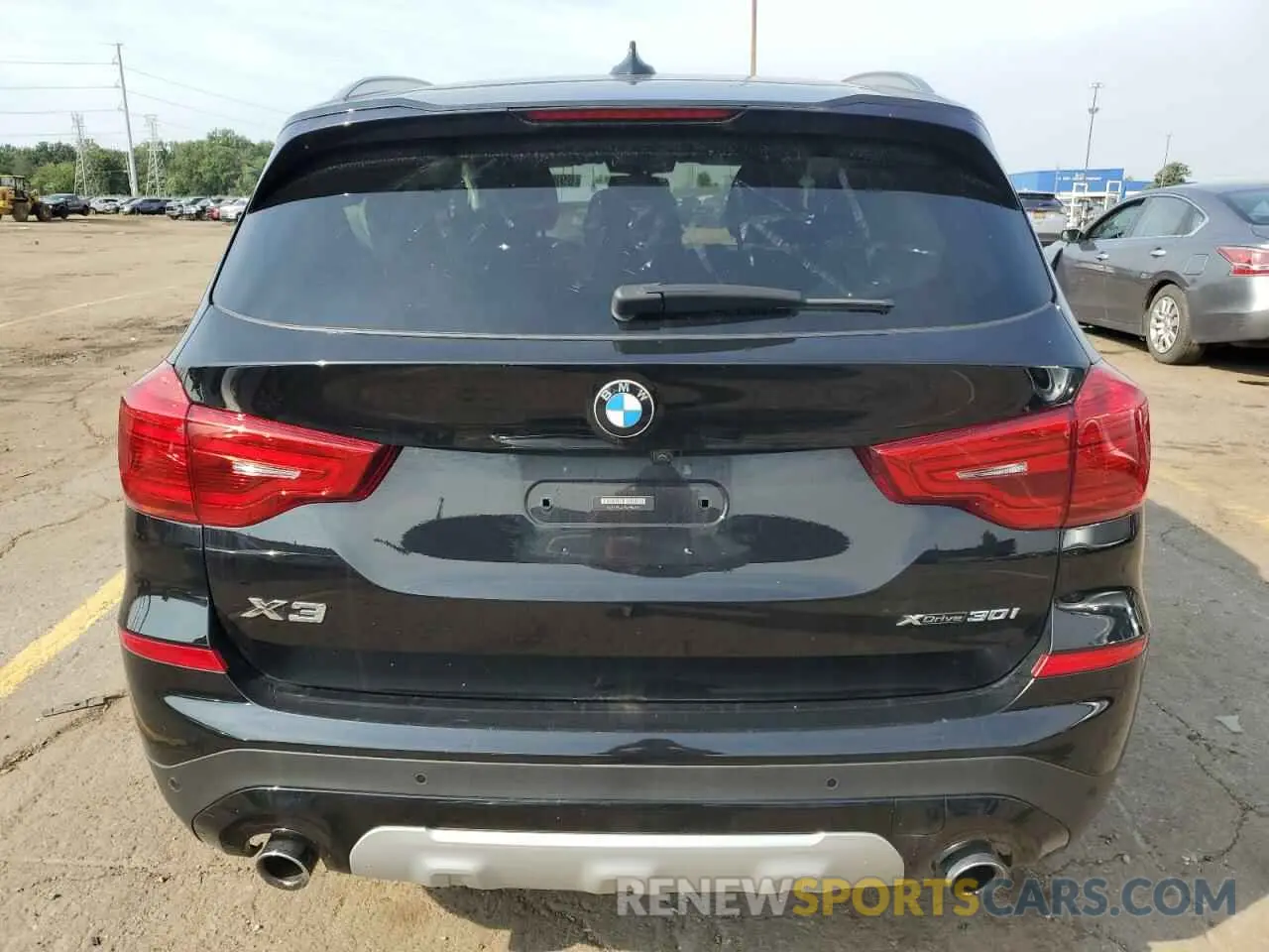 6 Photograph of a damaged car 5UXTR9C54KLP83709 BMW X3 2019