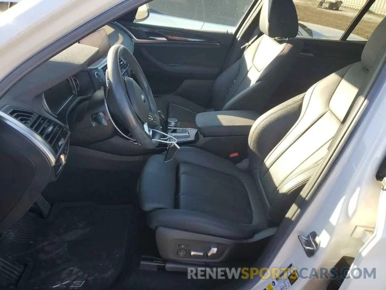 7 Photograph of a damaged car 5UXTR9C54KLR03783 BMW X3 2019