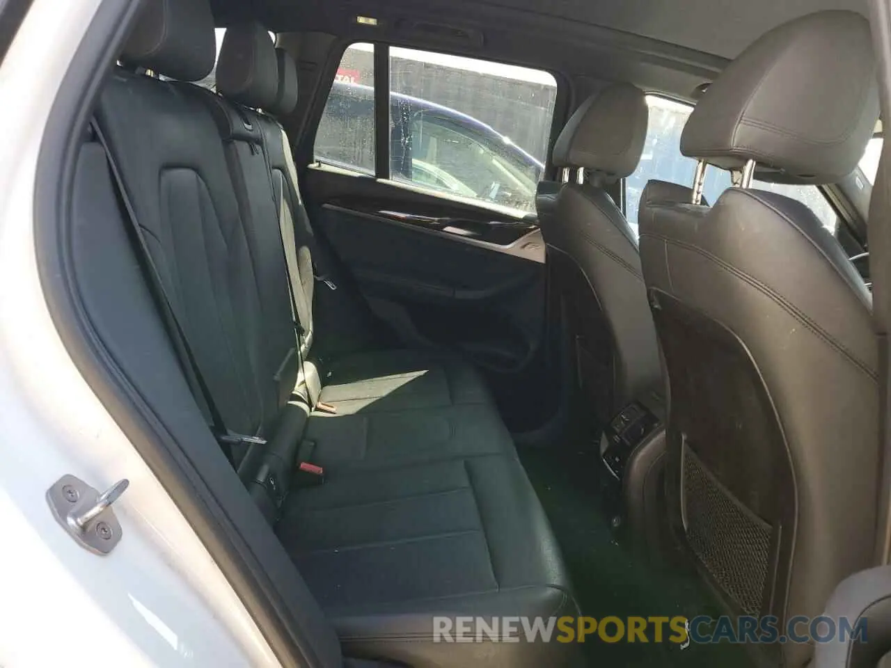 11 Photograph of a damaged car 5UXTR9C55KLD90871 BMW X3 2019