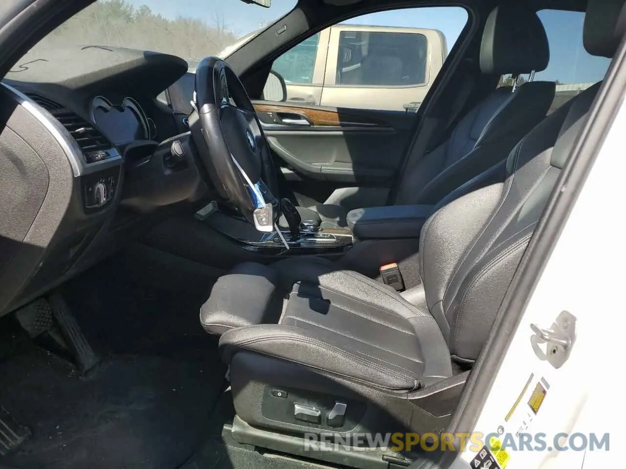 7 Photograph of a damaged car 5UXTR9C55KLD90871 BMW X3 2019