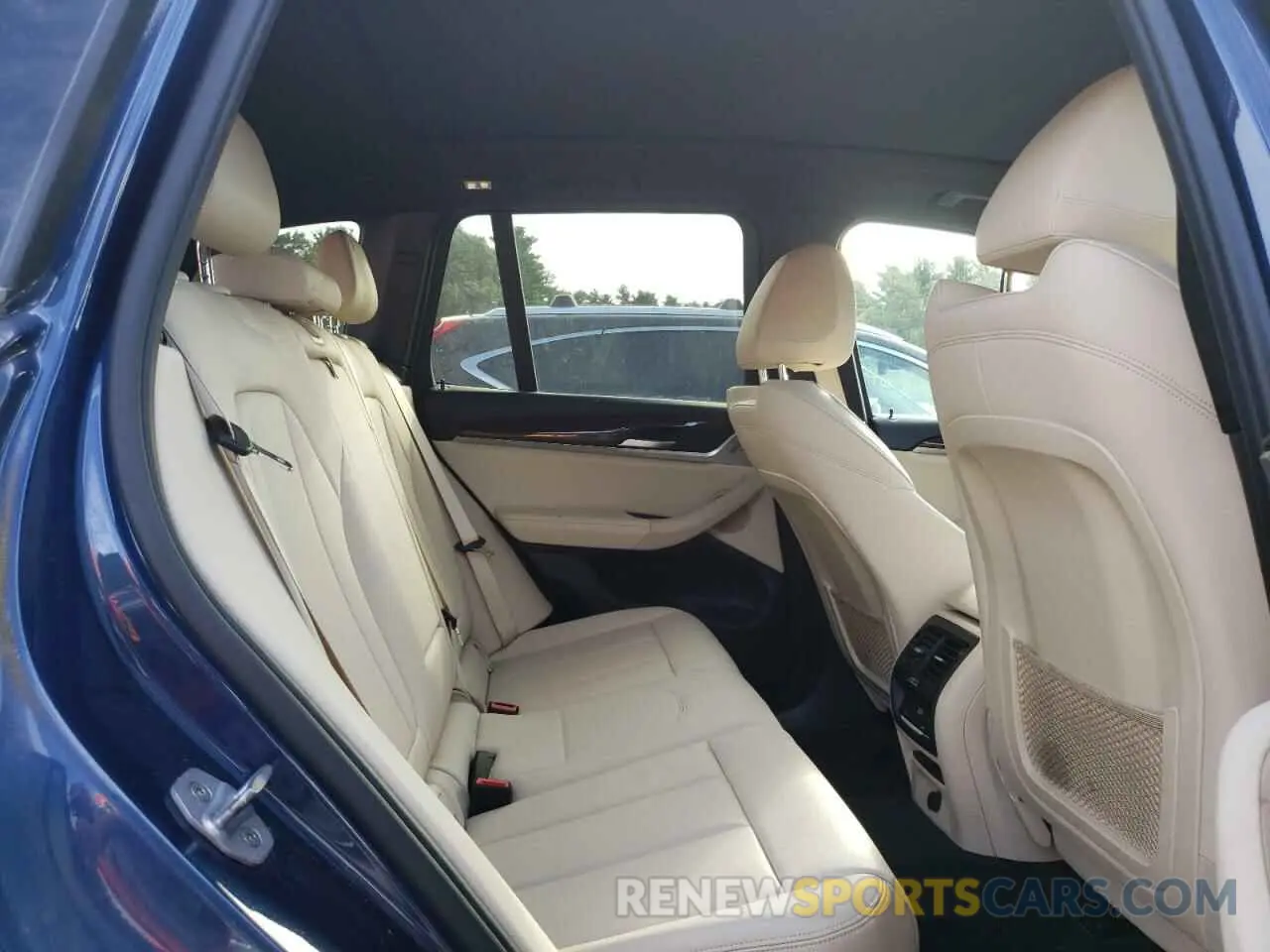 11 Photograph of a damaged car 5UXTR9C55KLD93169 BMW X3 2019