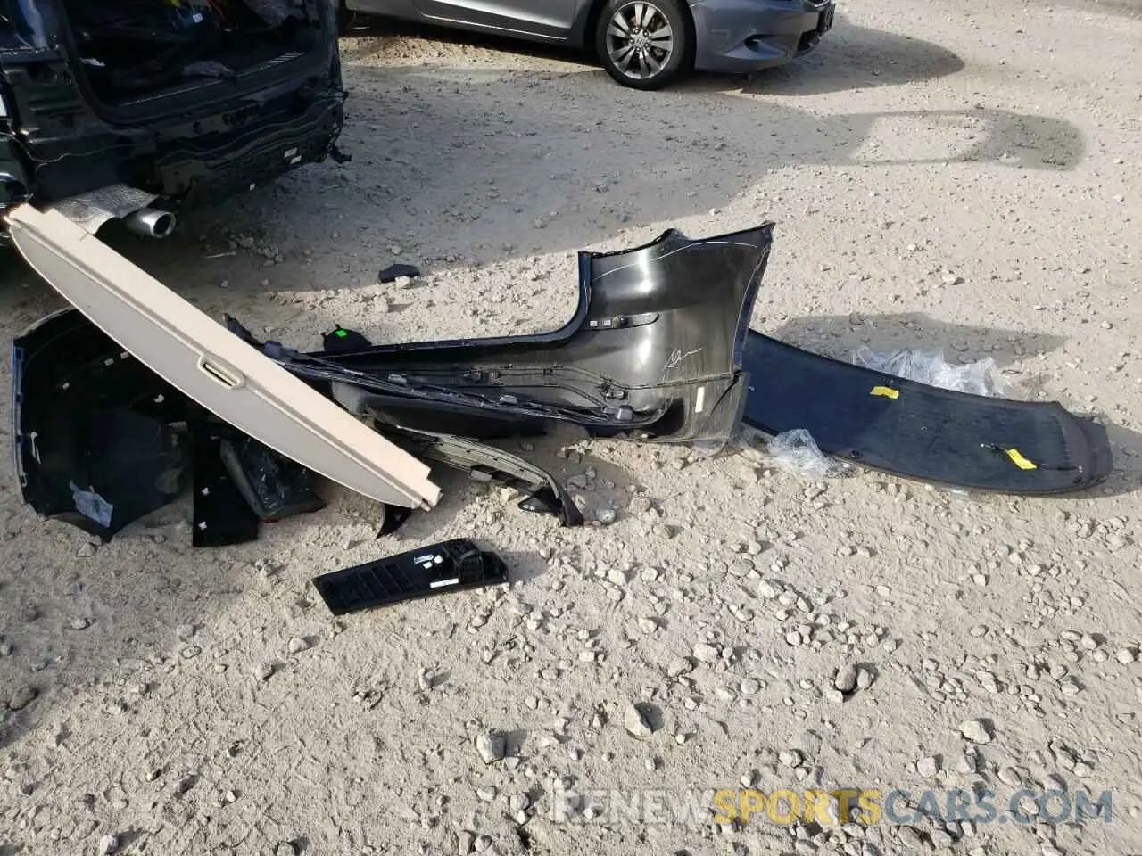 13 Photograph of a damaged car 5UXTR9C55KLD93169 BMW X3 2019