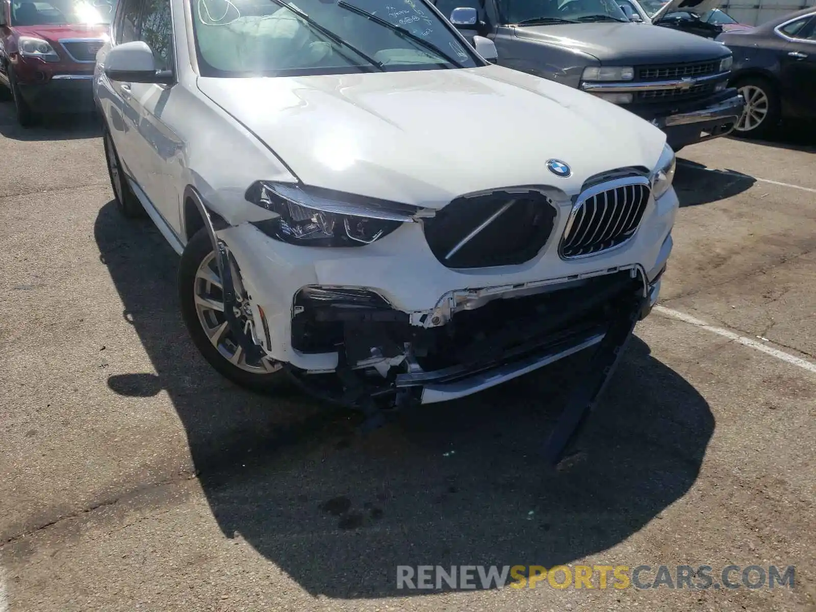 9 Photograph of a damaged car 5UXTR9C55KLD94936 BMW X3 2019