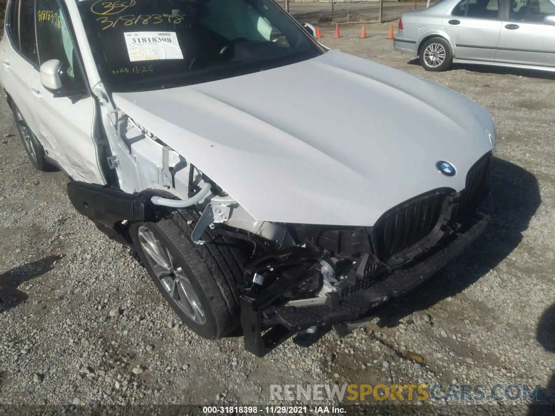 6 Photograph of a damaged car 5UXTR9C55KLD95701 BMW X3 2019