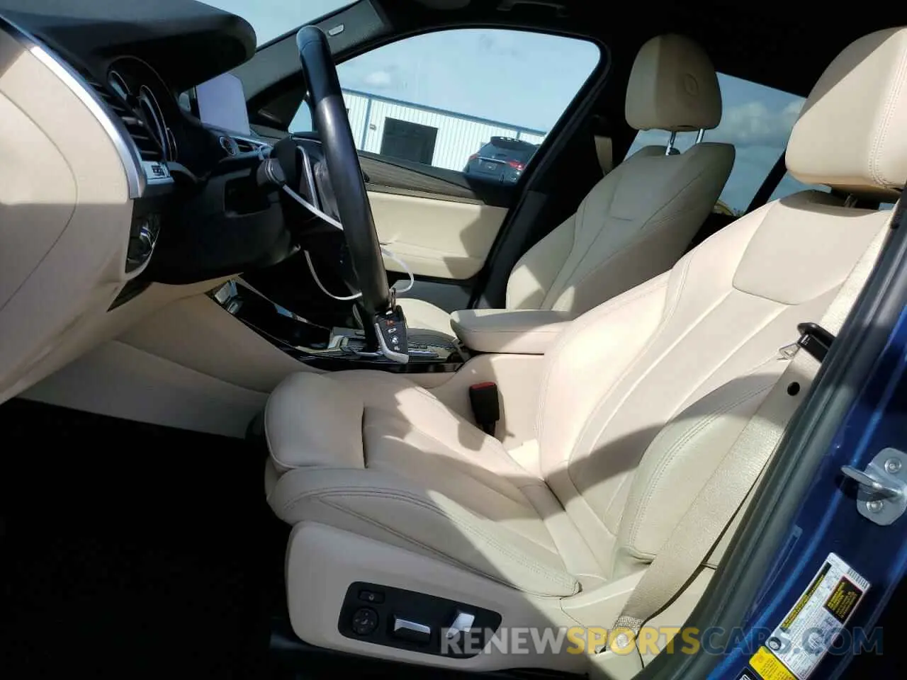 7 Photograph of a damaged car 5UXTR9C55KLP82598 BMW X3 2019