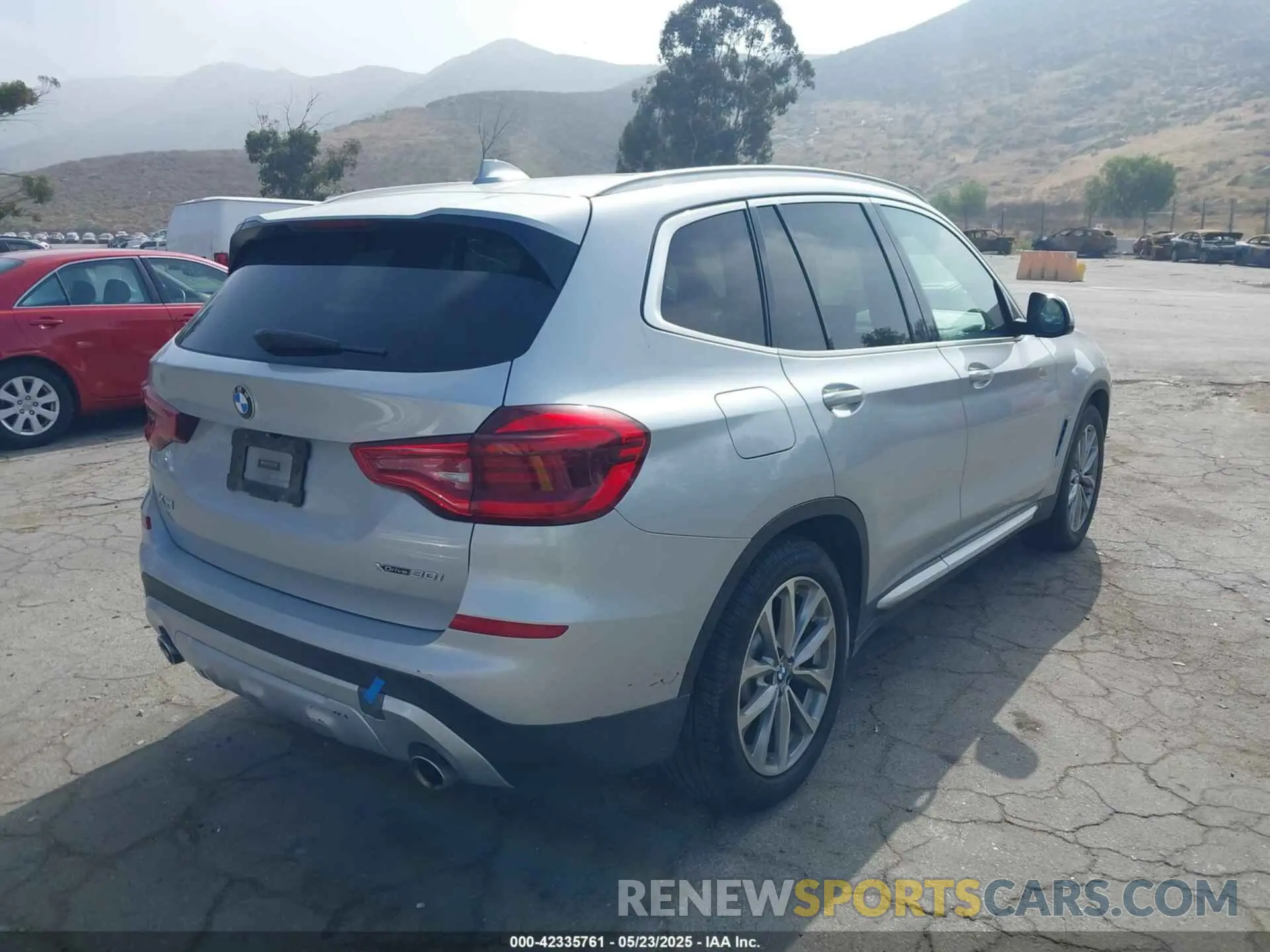 4 Photograph of a damaged car 5UXTR9C55KLP91754 BMW X3 2019
