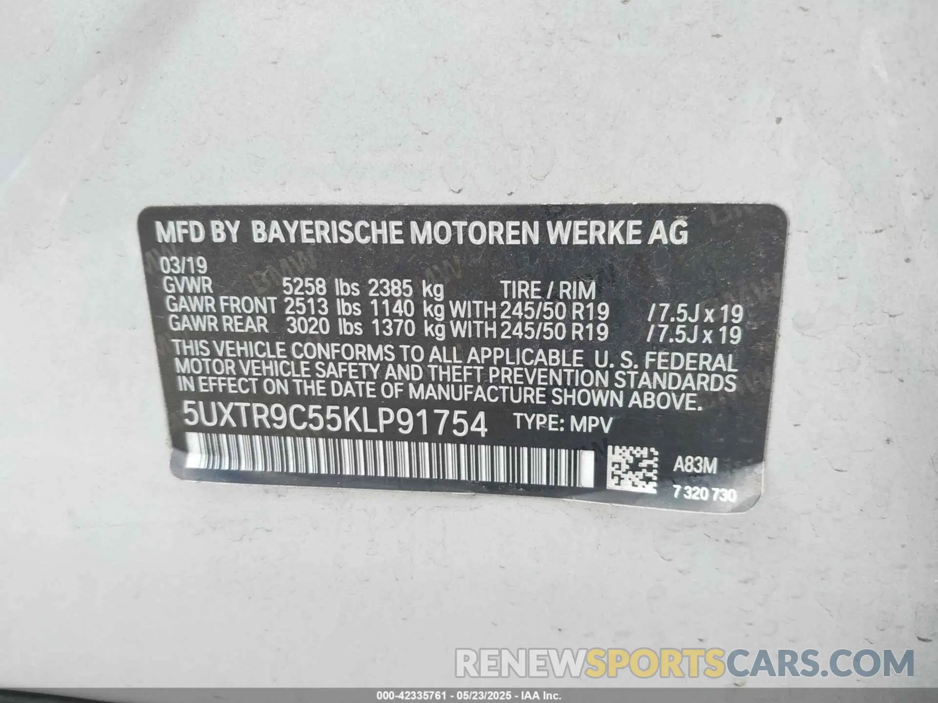 9 Photograph of a damaged car 5UXTR9C55KLP91754 BMW X3 2019