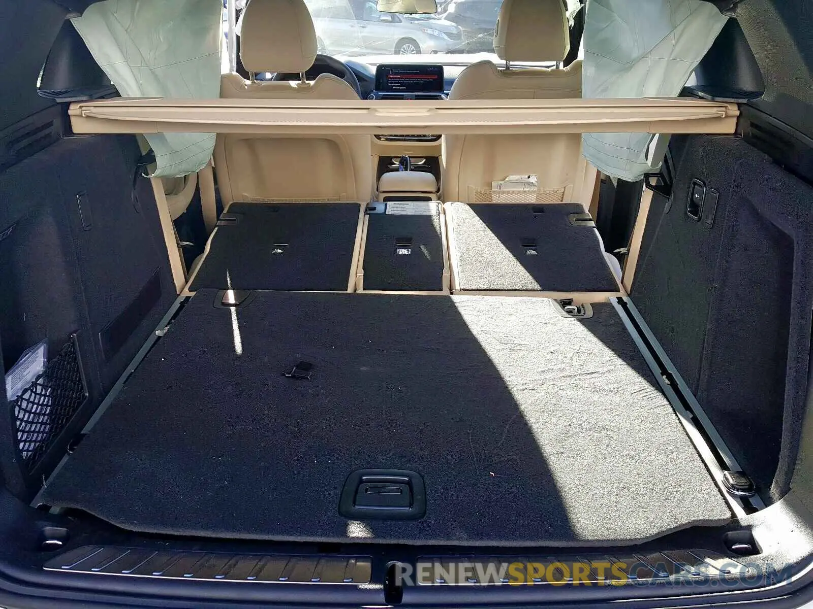 9 Photograph of a damaged car 5UXTR9C55KLP93830 BMW X3 2019