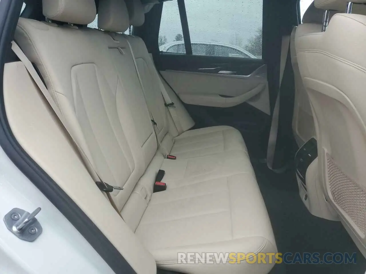 11 Photograph of a damaged car 5UXTR9C55KLP96405 BMW X3 2019