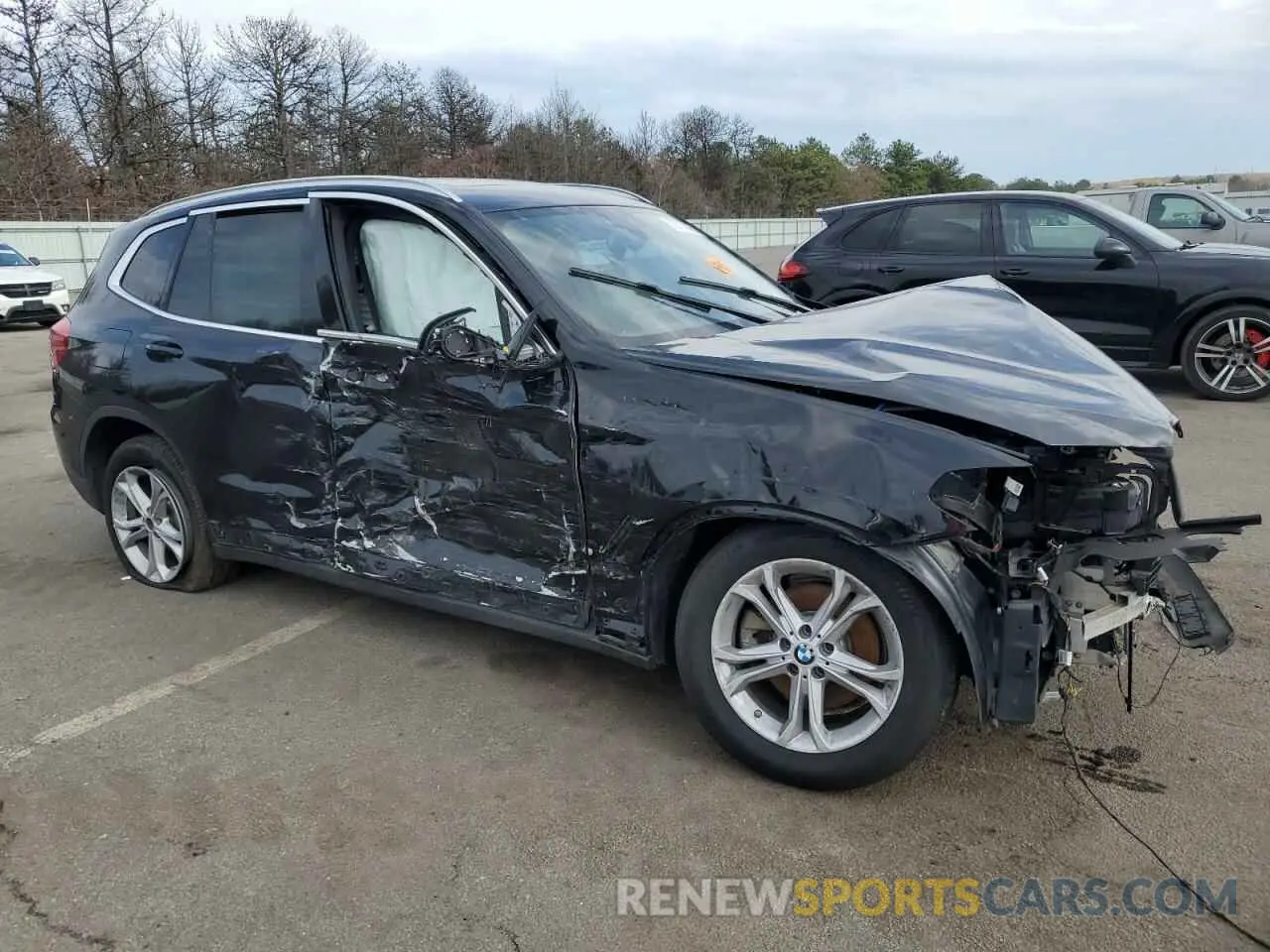 4 Photograph of a damaged car 5UXTR9C56KLD91088 BMW X3 2019