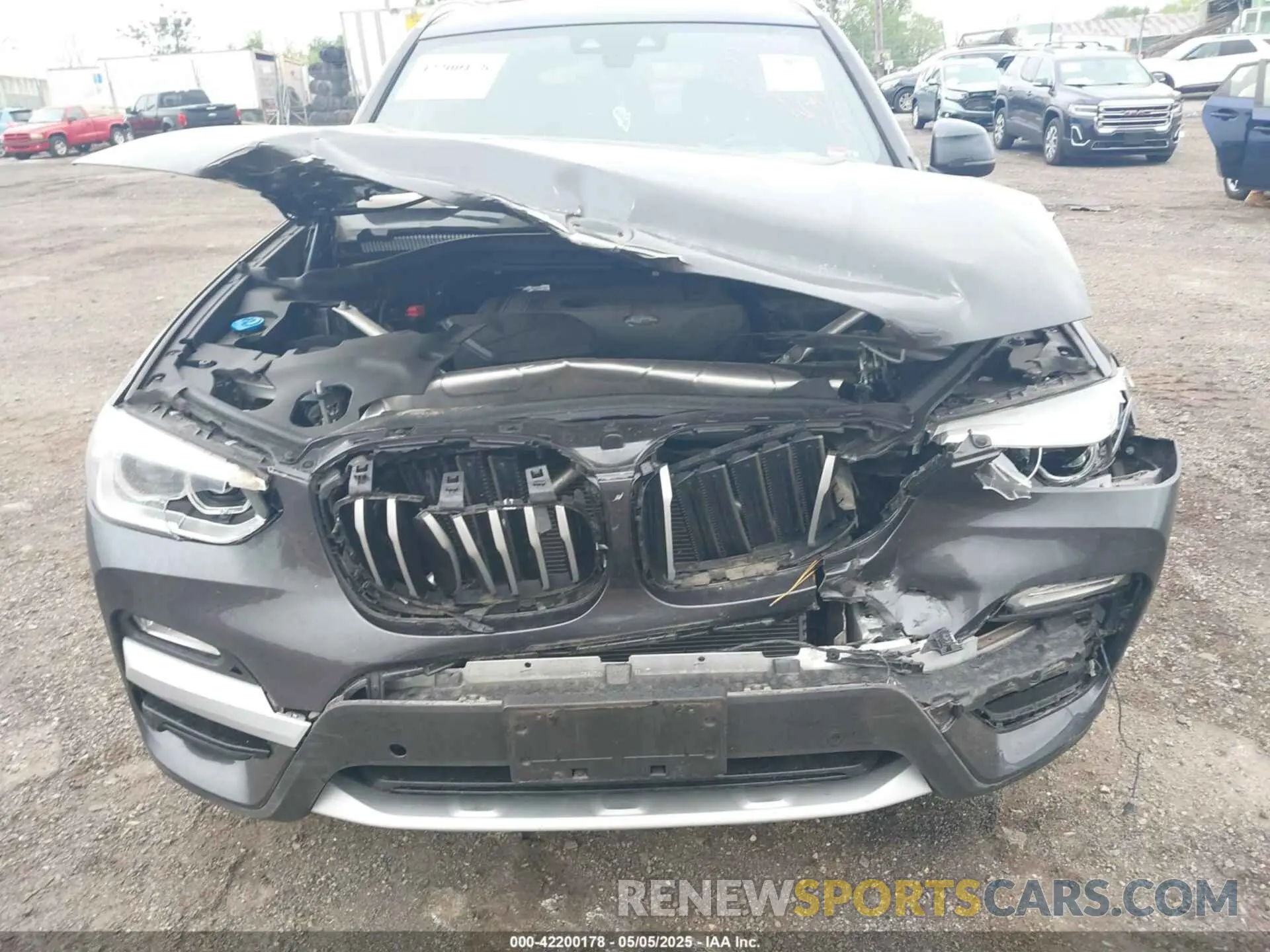 6 Photograph of a damaged car 5UXTR9C56KLD92631 BMW X3 2019