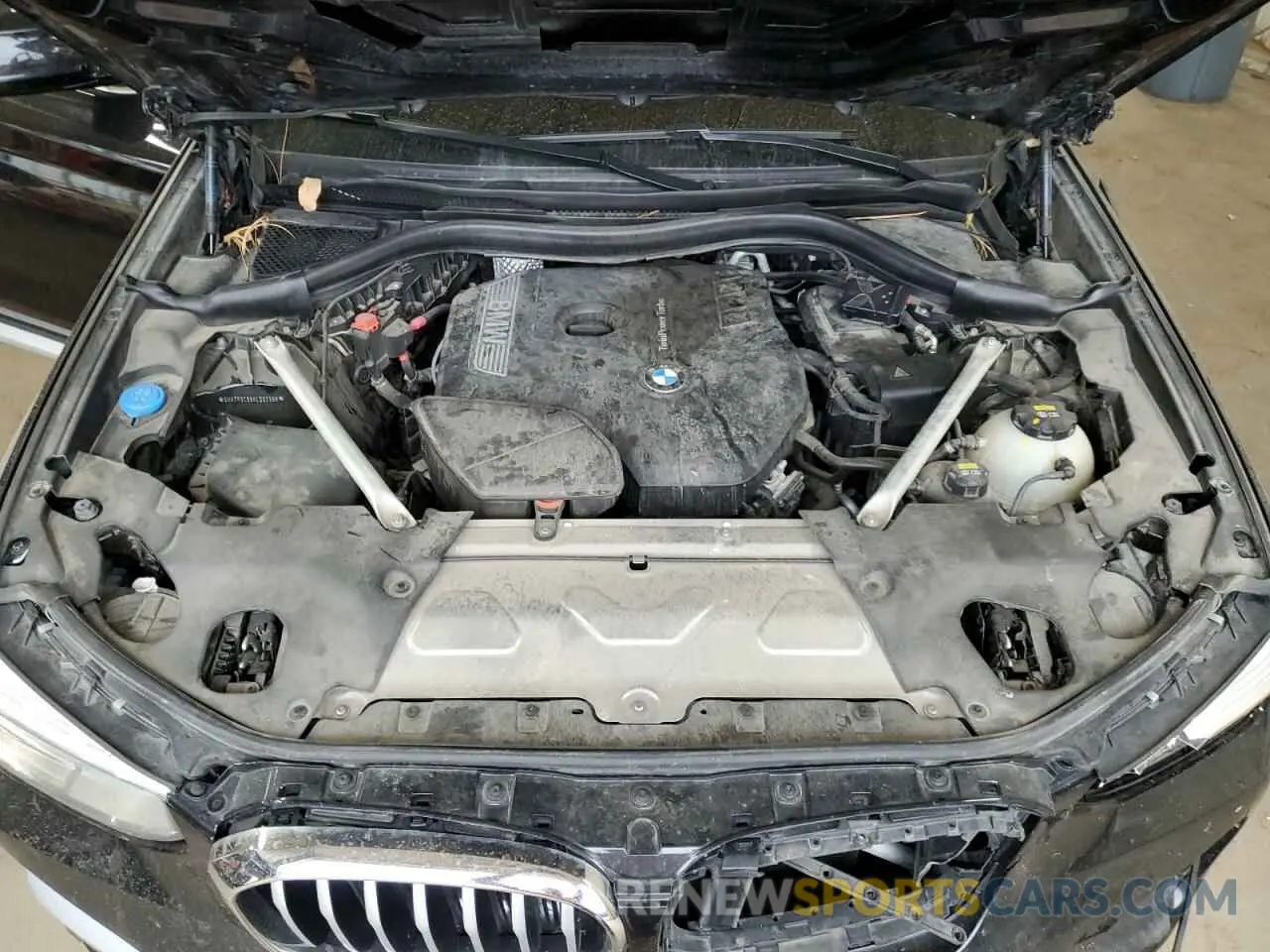 12 Photograph of a damaged car 5UXTR9C56KLD92998 BMW X3 2019