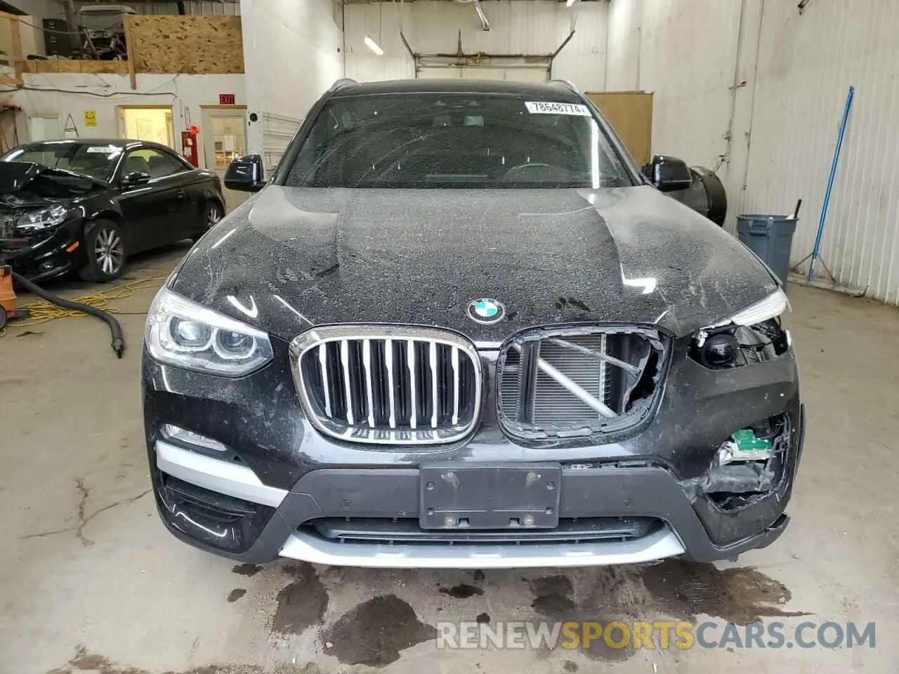 5 Photograph of a damaged car 5UXTR9C56KLD92998 BMW X3 2019