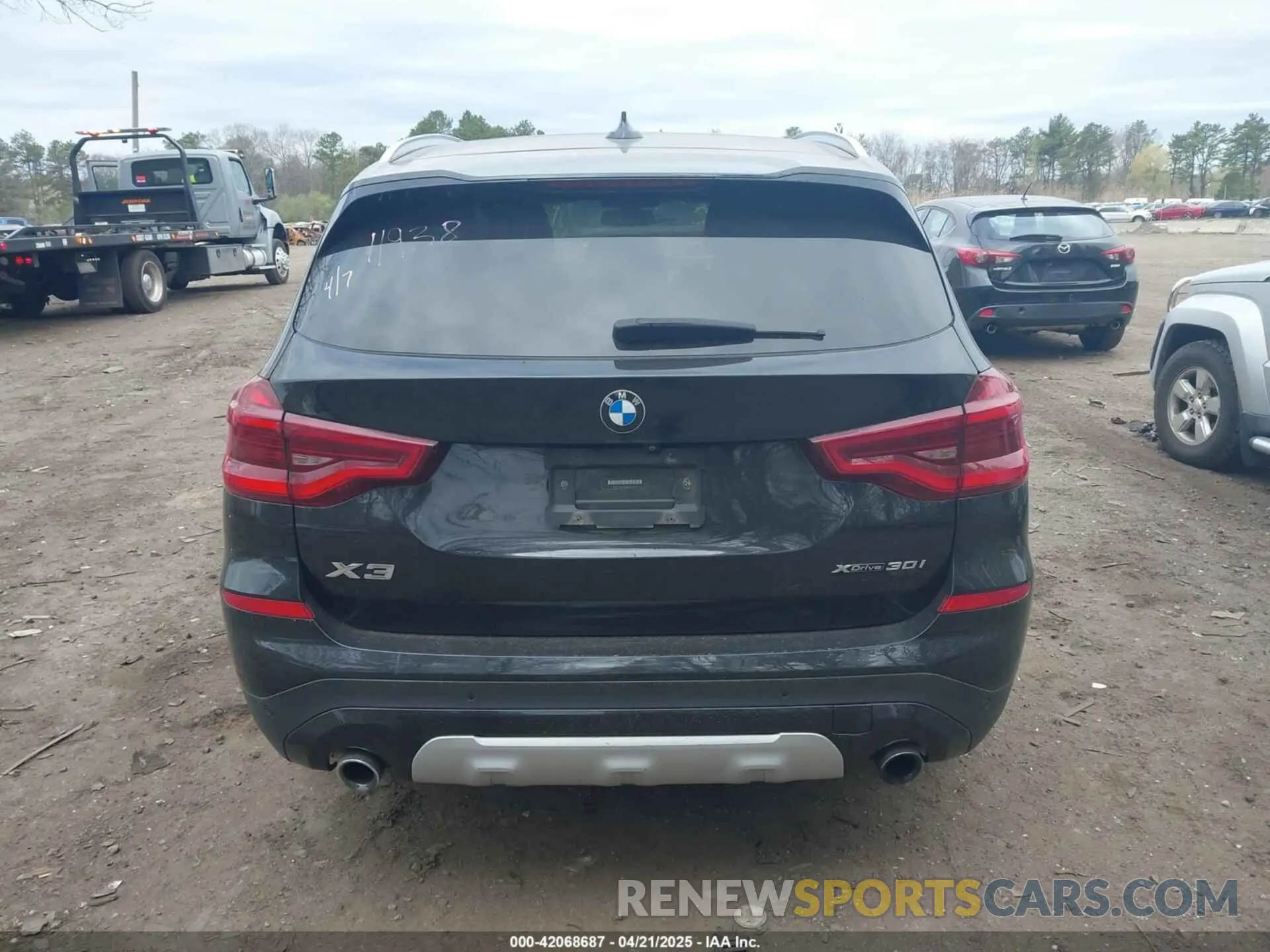 15 Photograph of a damaged car 5UXTR9C56KLE13087 BMW X3 2019
