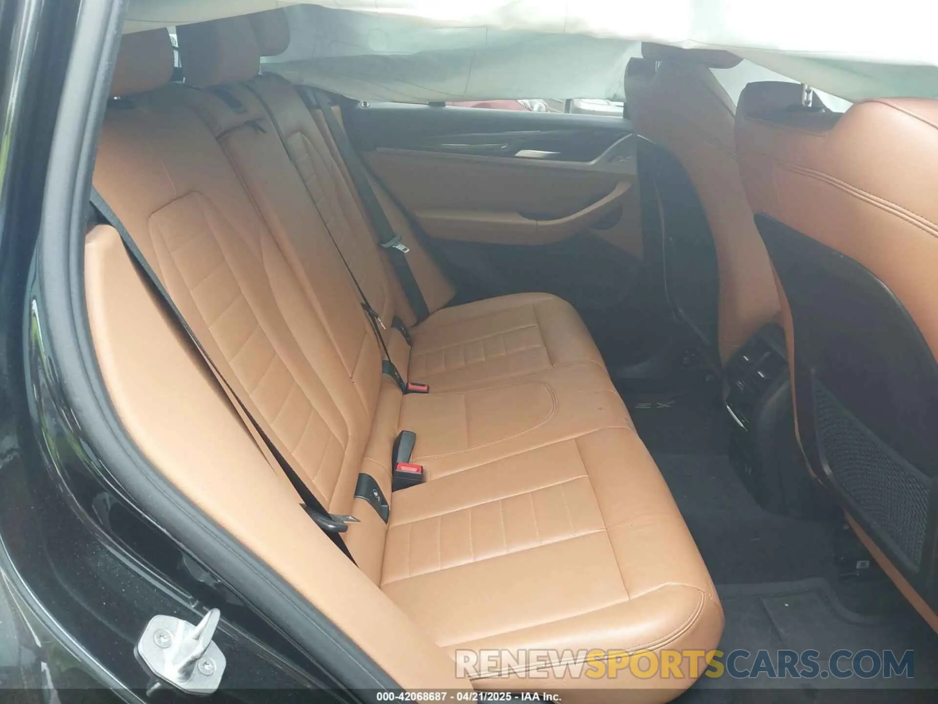 8 Photograph of a damaged car 5UXTR9C56KLE13087 BMW X3 2019