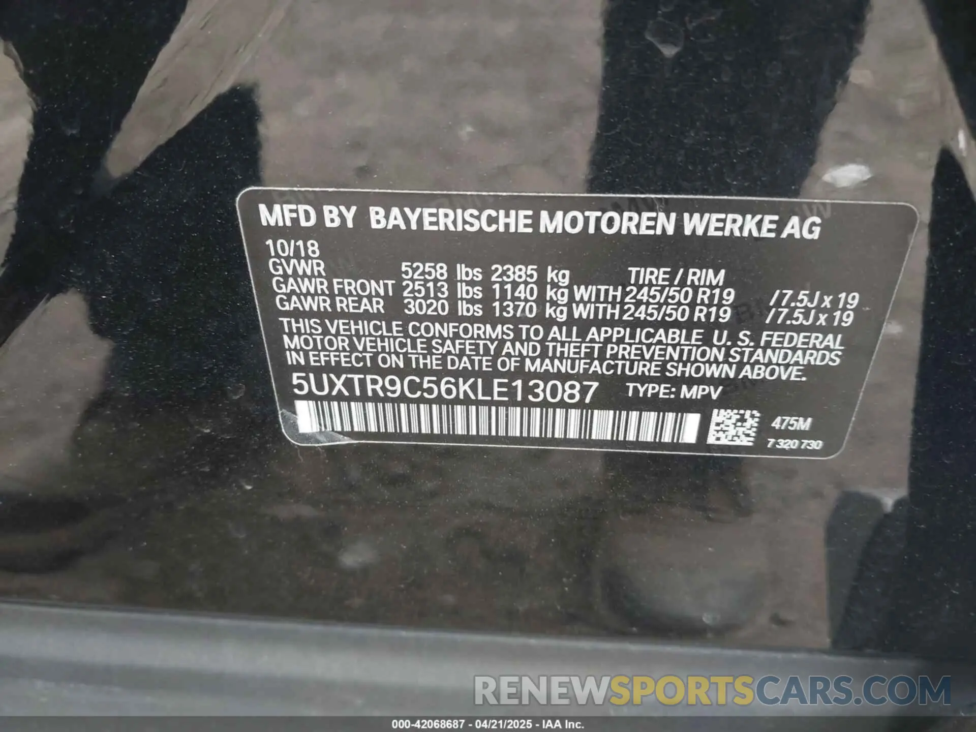 9 Photograph of a damaged car 5UXTR9C56KLE13087 BMW X3 2019