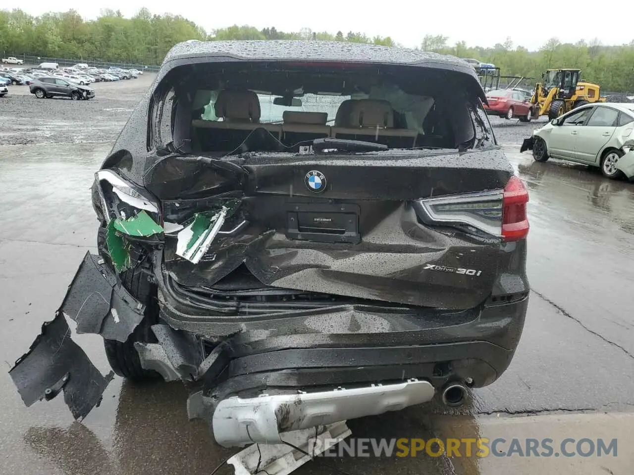 6 Photograph of a damaged car 5UXTR9C56KLE18970 BMW X3 2019